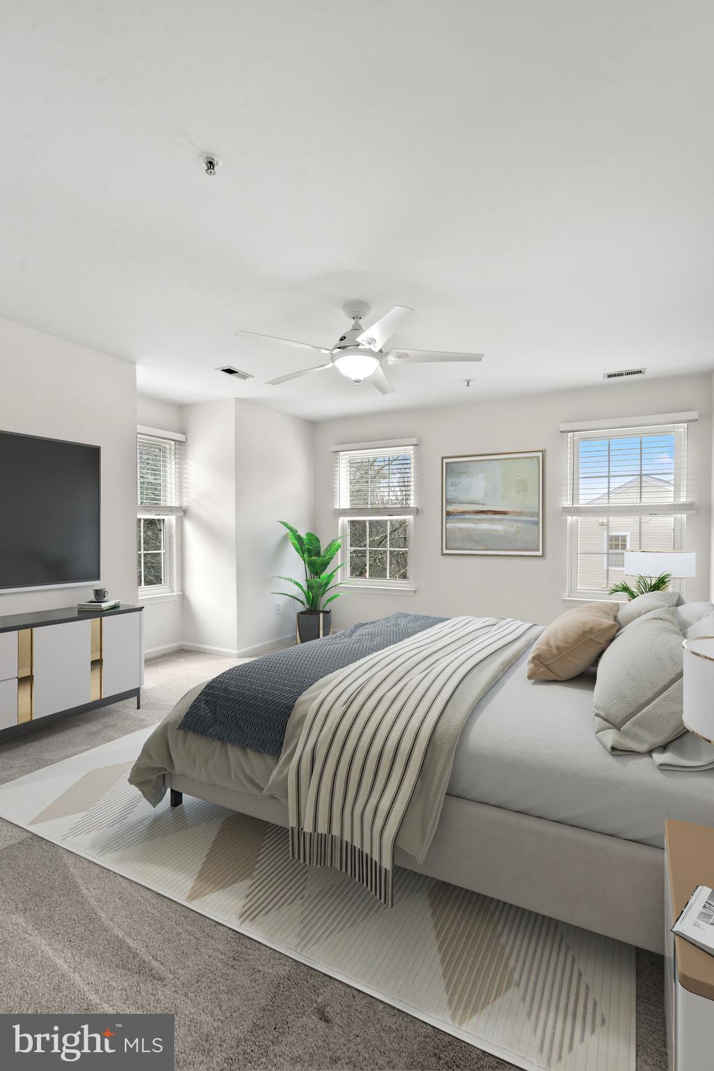 CLOVERLEAF CENTER - Residential