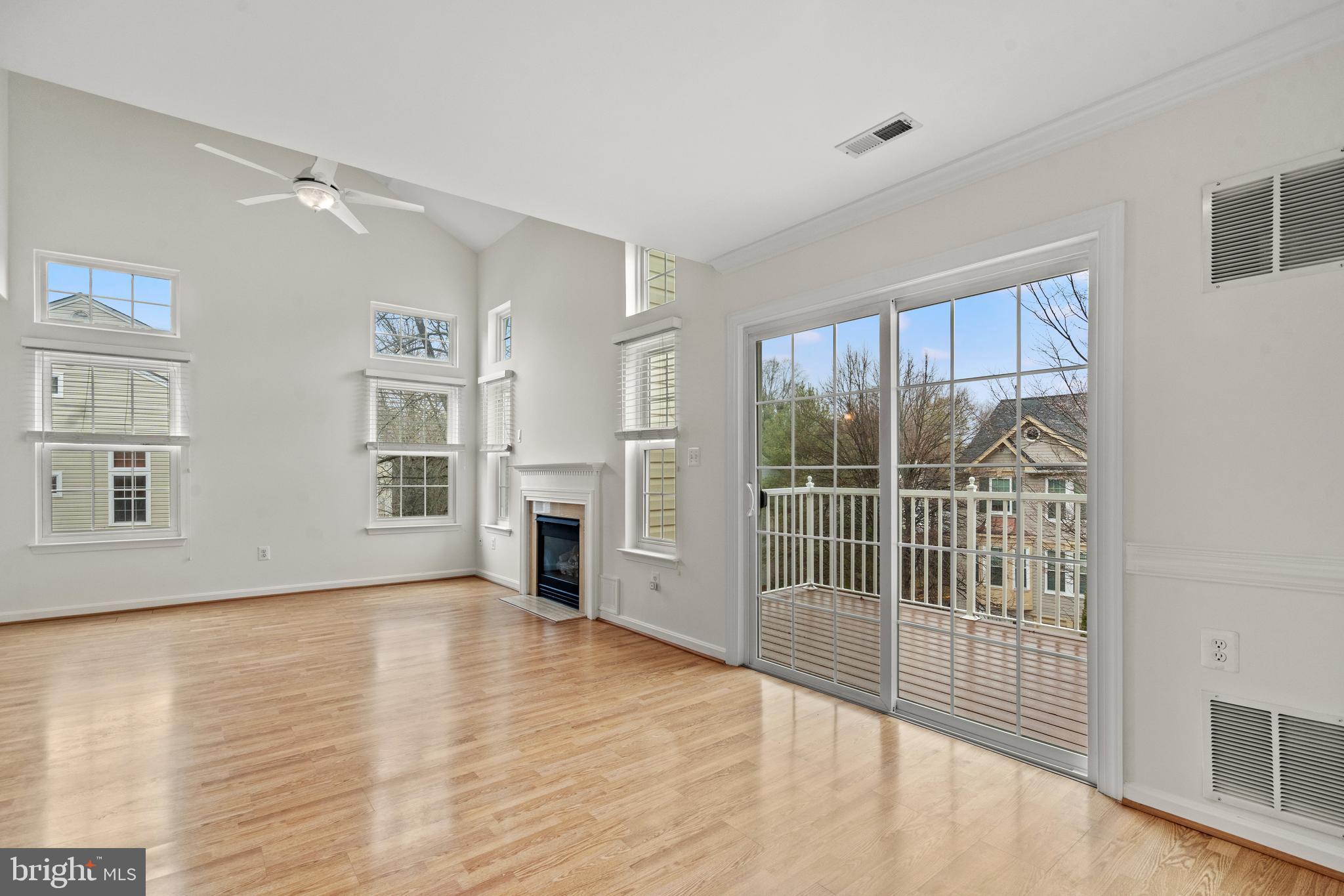 CLOVERLEAF CENTER - Residential