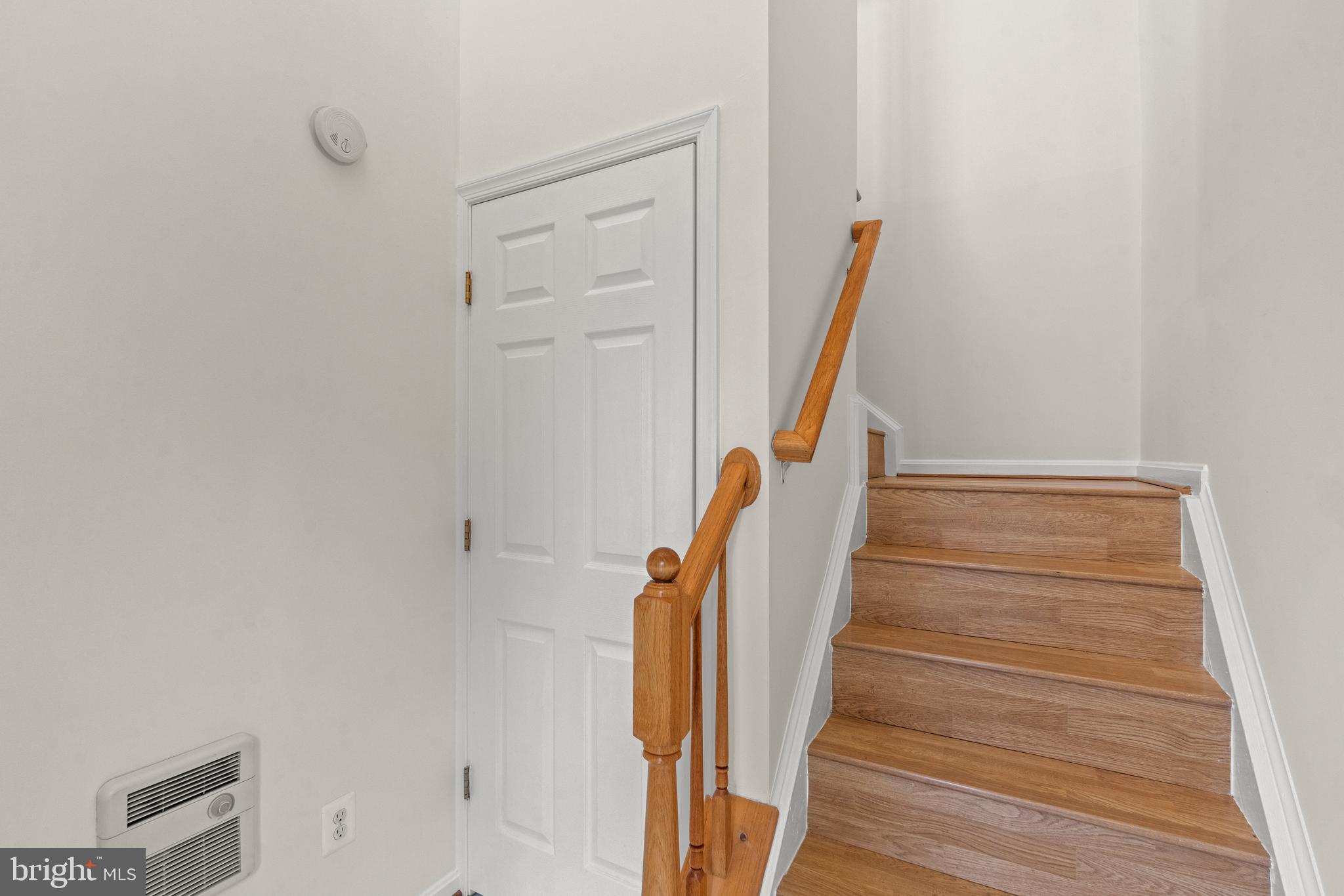 CLOVERLEAF CENTER - Residential