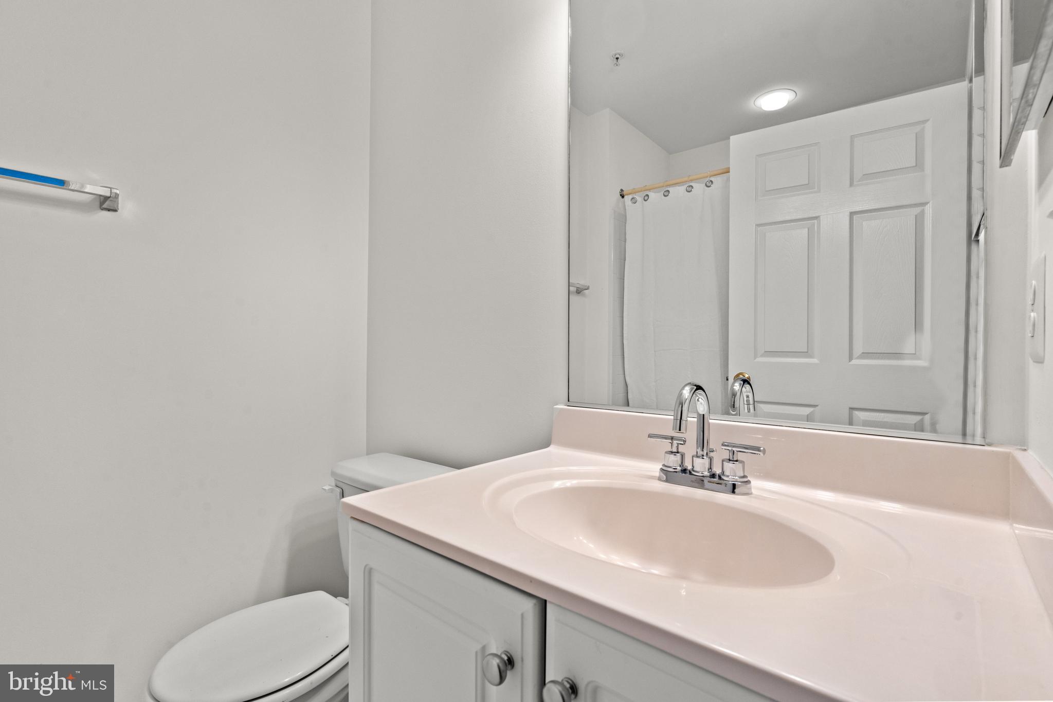 CLOVERLEAF CENTER - Residential