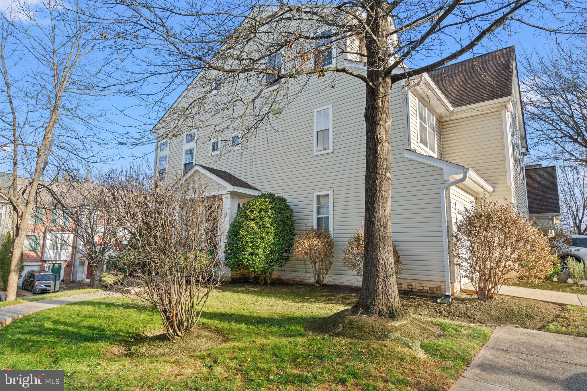 CLOVERLEAF CENTER - Residential