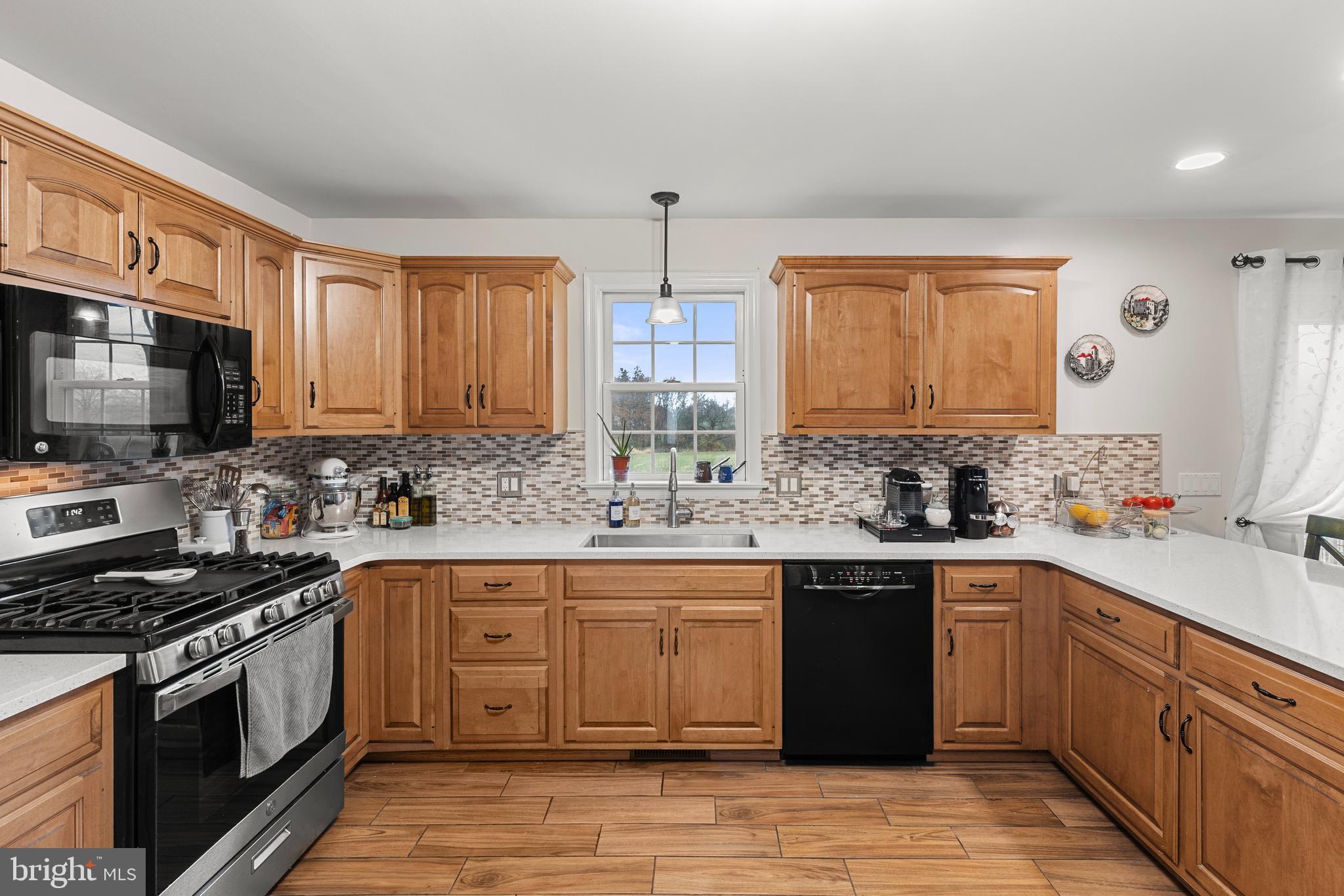 GABLES AT JACKSON - Residential