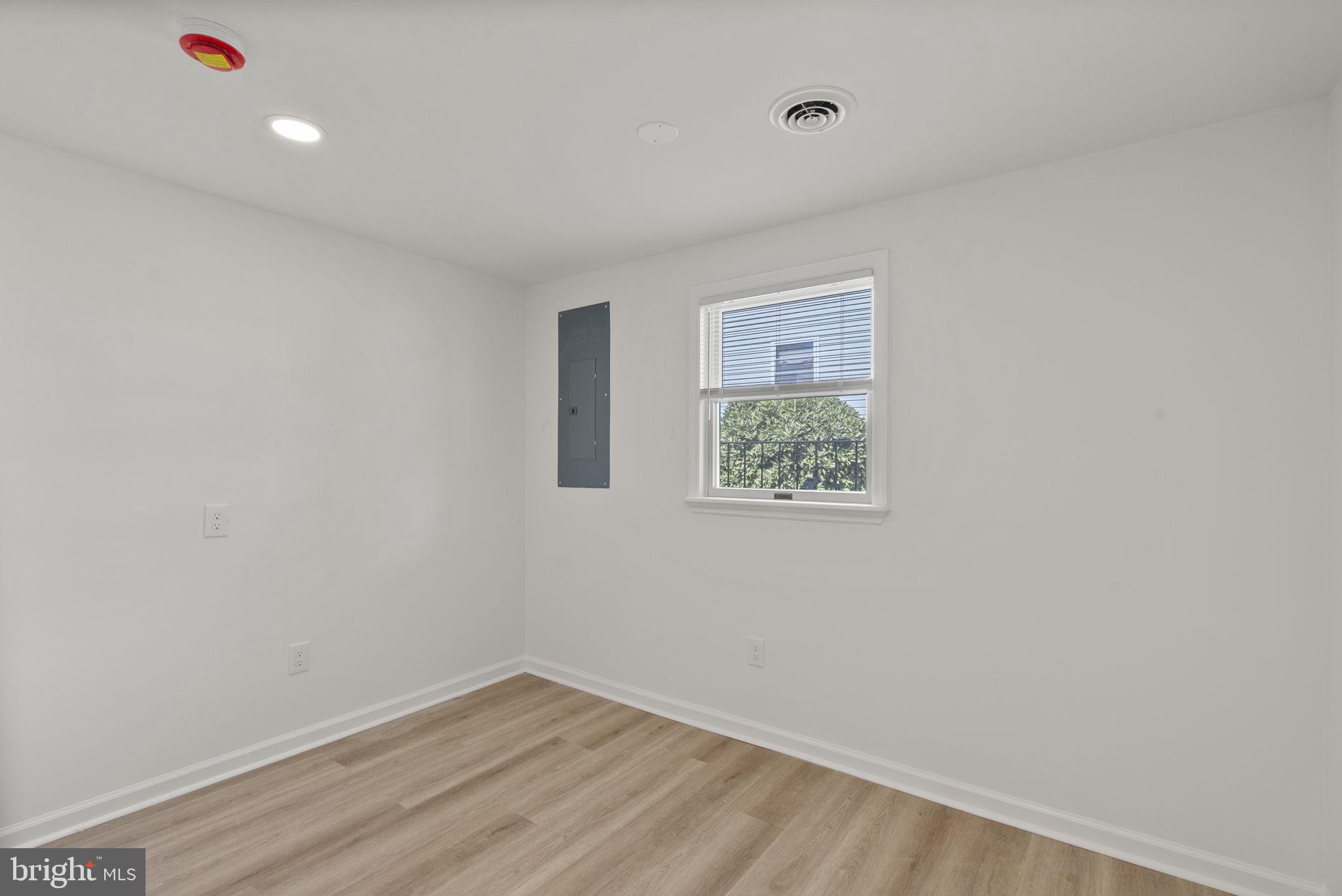 MILLERS ISLAND - Residential