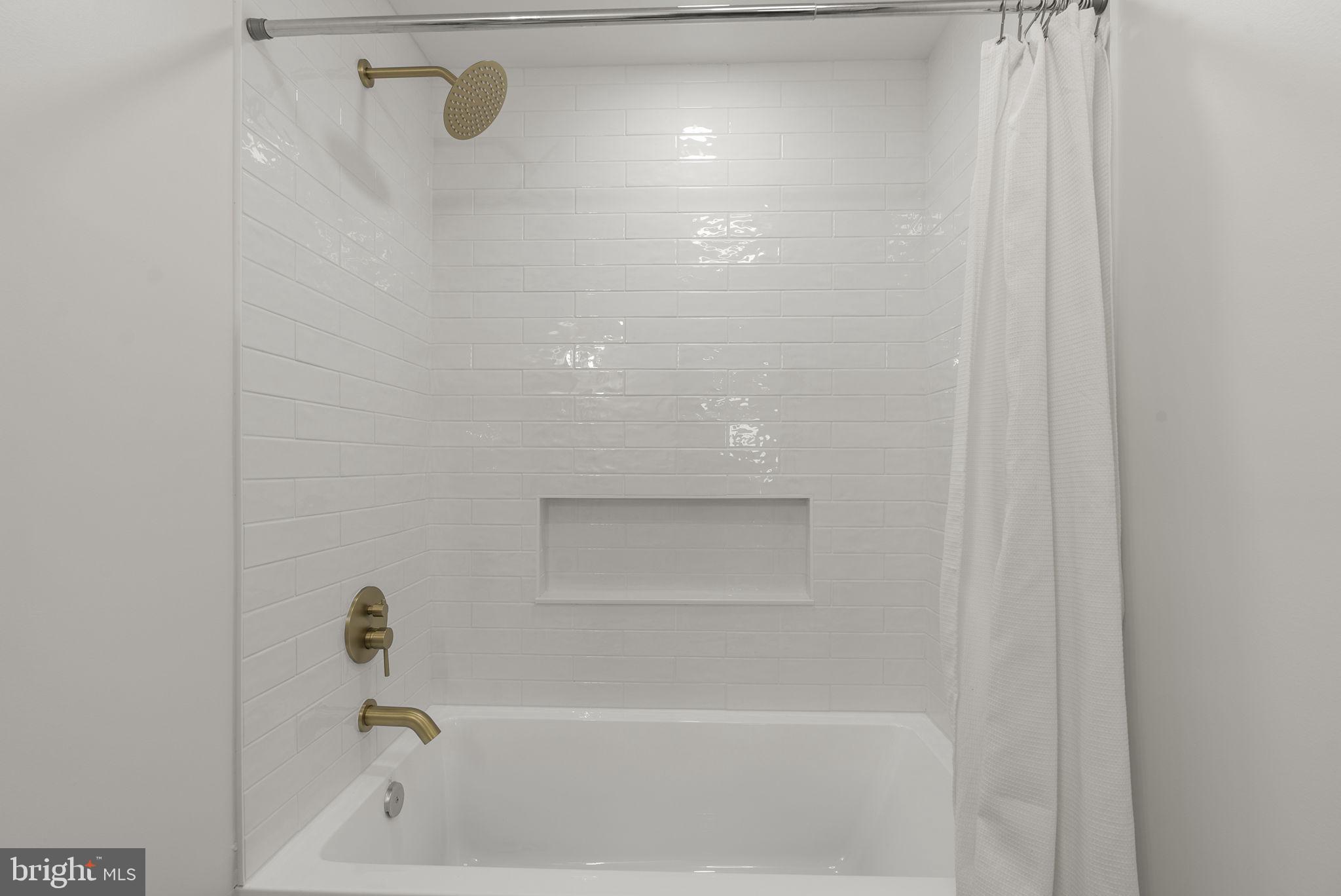 MILLERS ISLAND - Residential