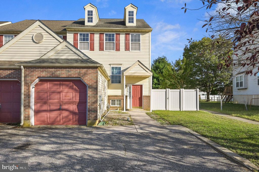 Photo of 136 Thames Dr, DOVER, DE 19904 (MLS # DEKT2041678)