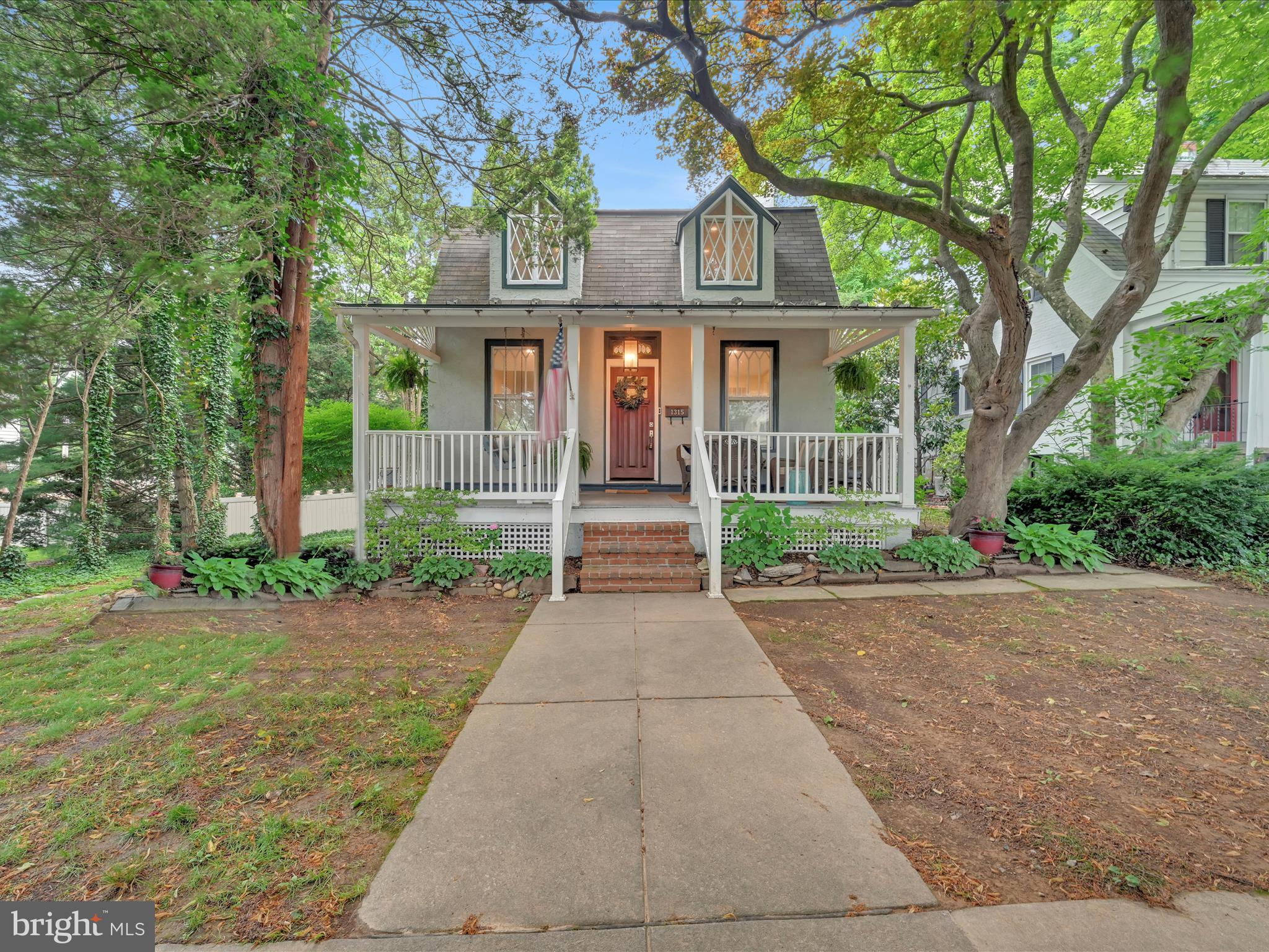 1315 DAUPHIN AVENUE
