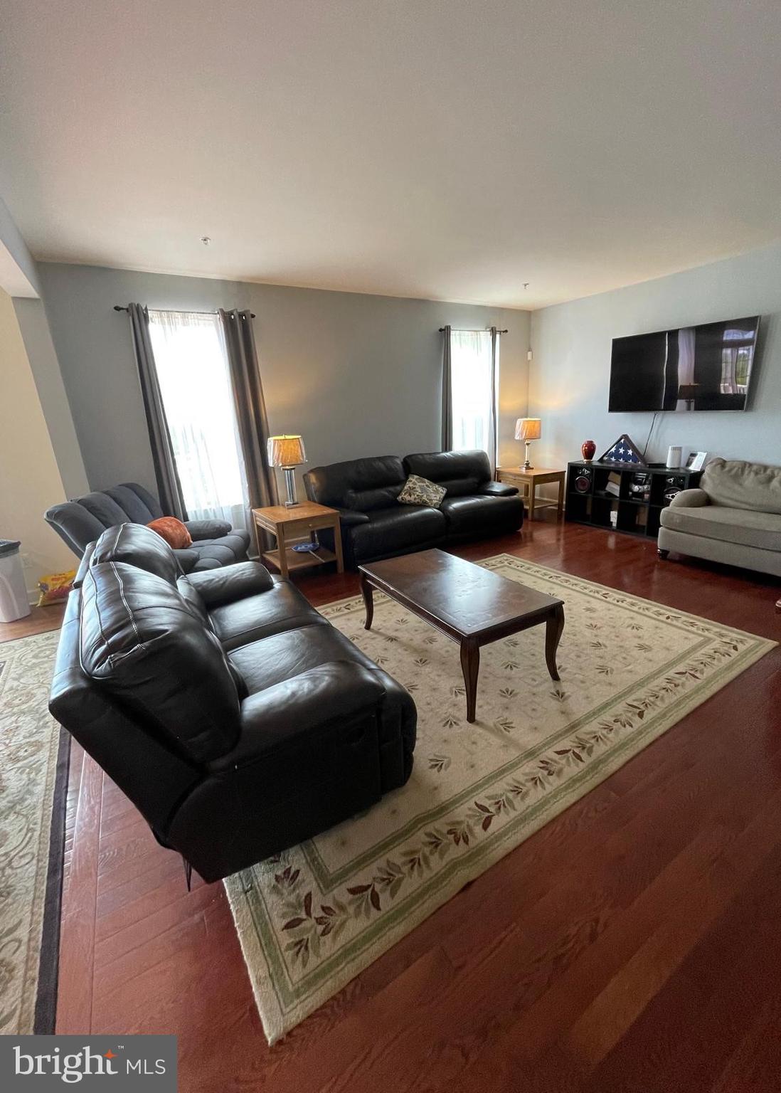 MARLBORO RIDING-PLAT 1> - Residential