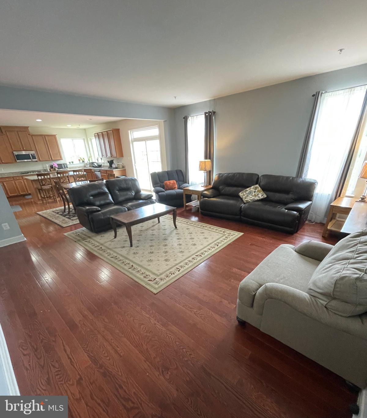 MARLBORO RIDING-PLAT 1> - Residential