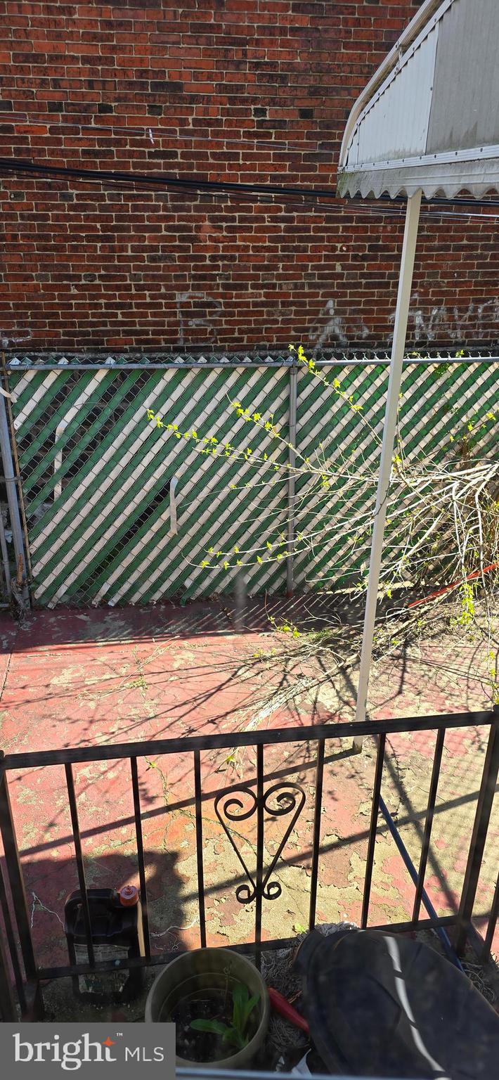 WEST PHILADELPHIA - Residential