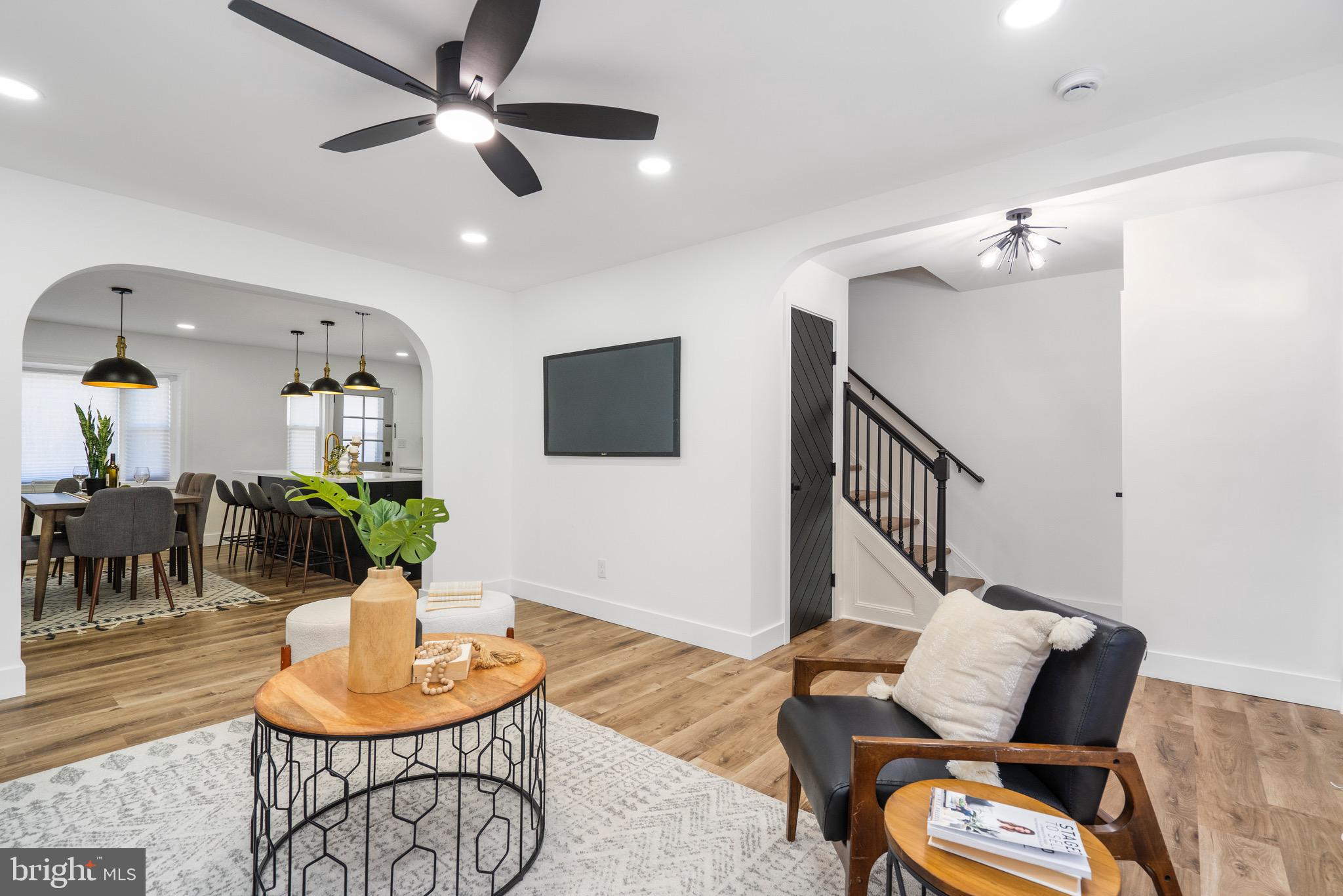 PERRING LOCH - Residential