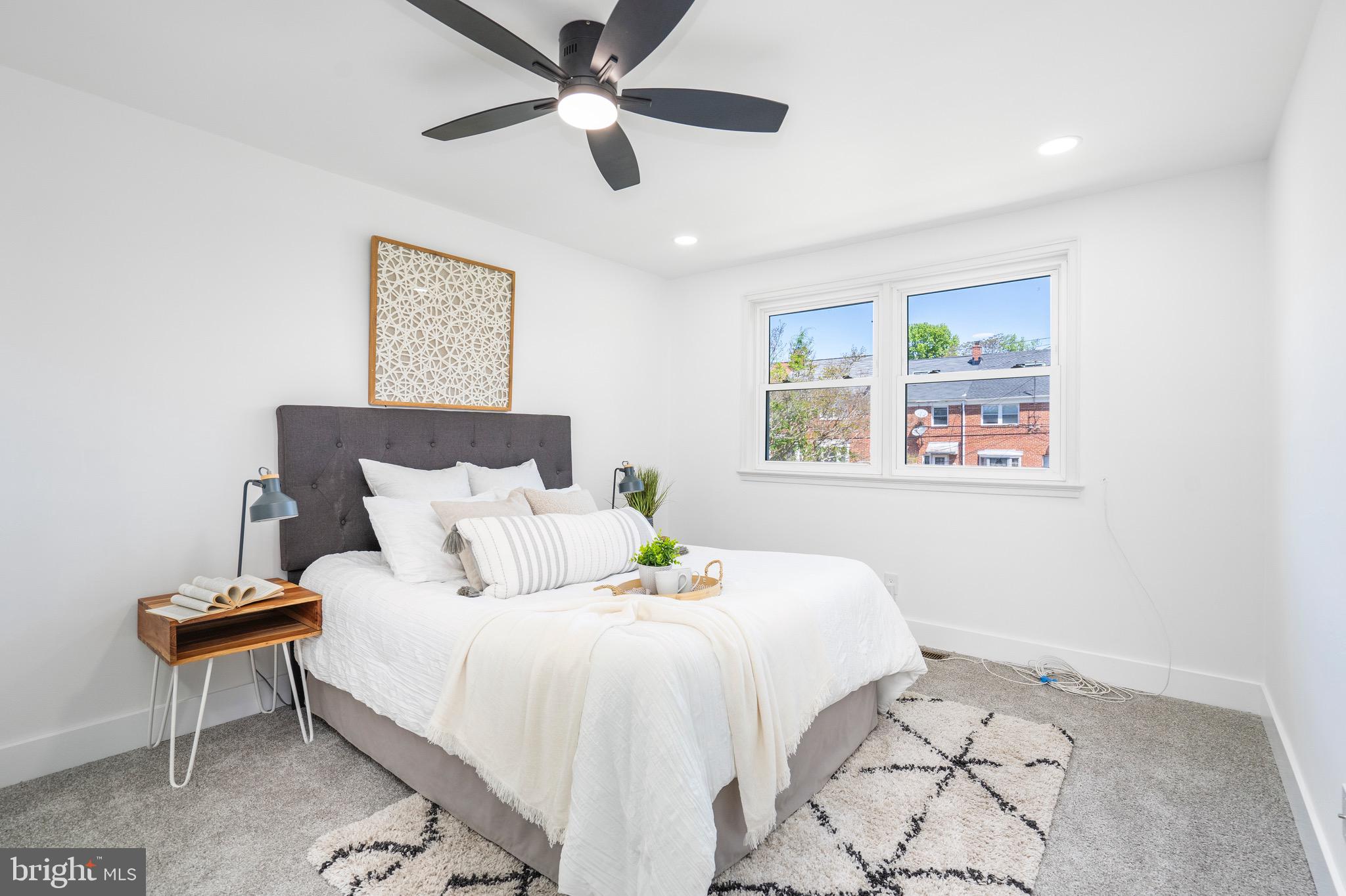 PERRING LOCH - Residential