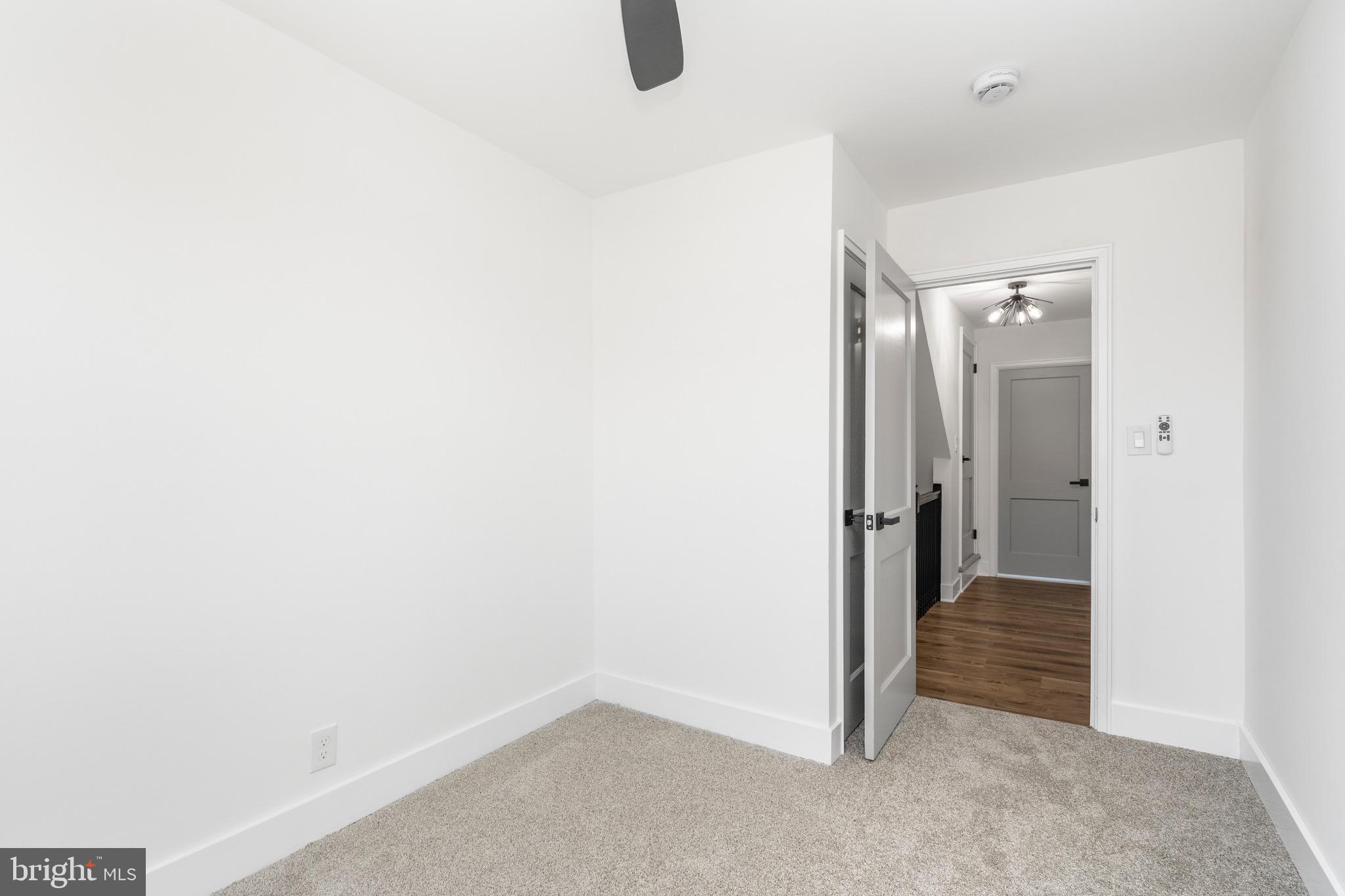 PERRING LOCH - Residential