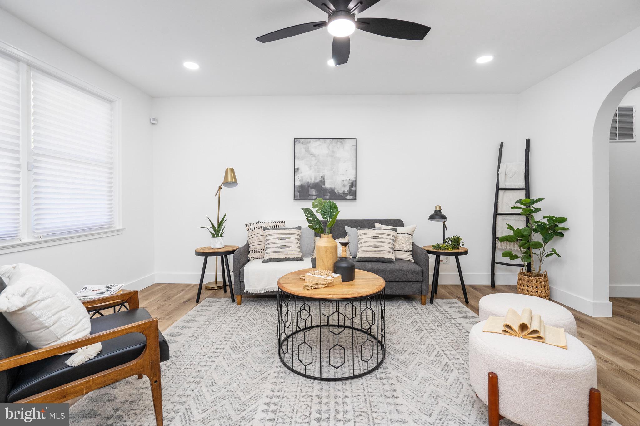 PERRING LOCH - Residential