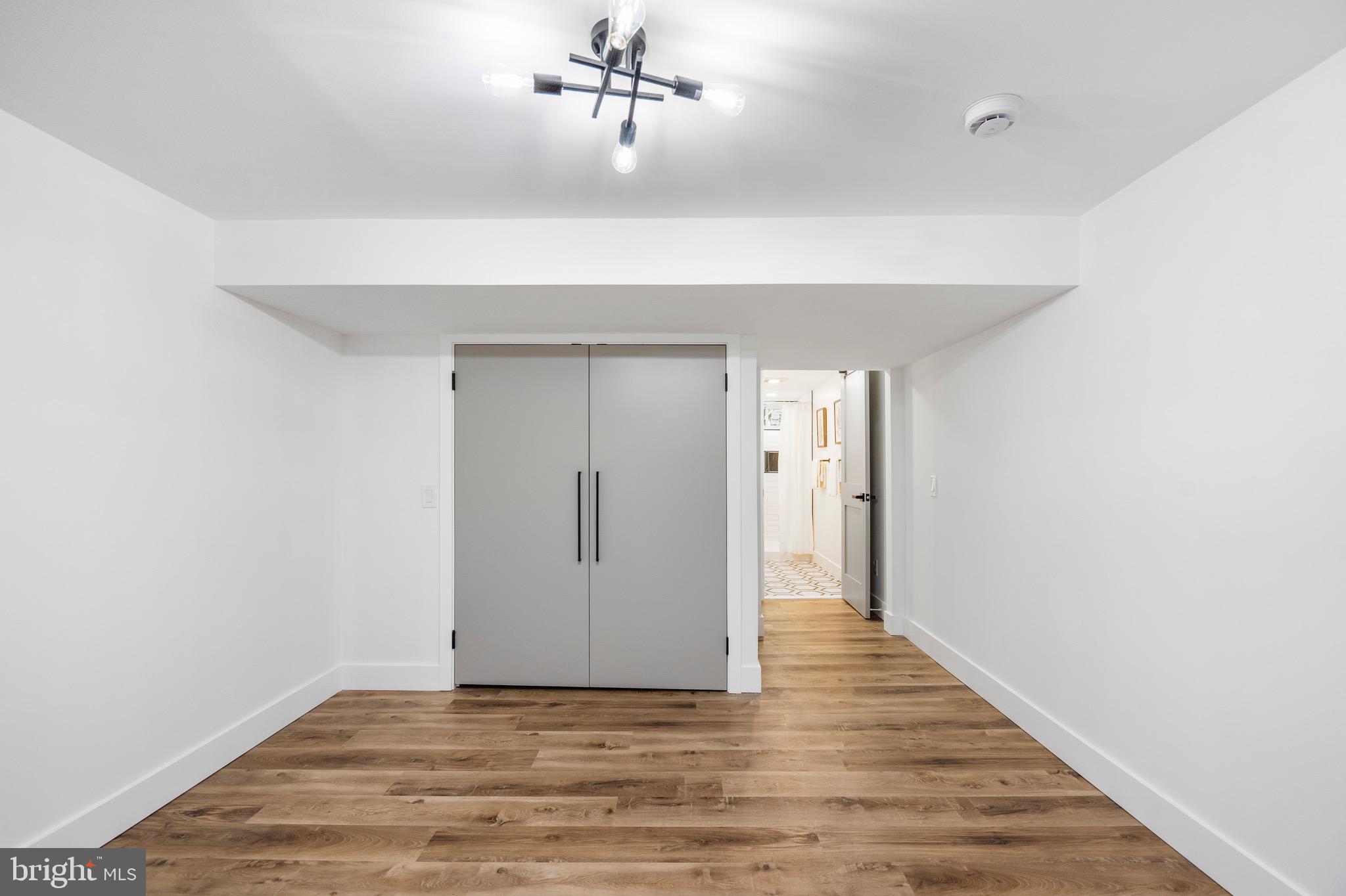 PERRING LOCH - Residential