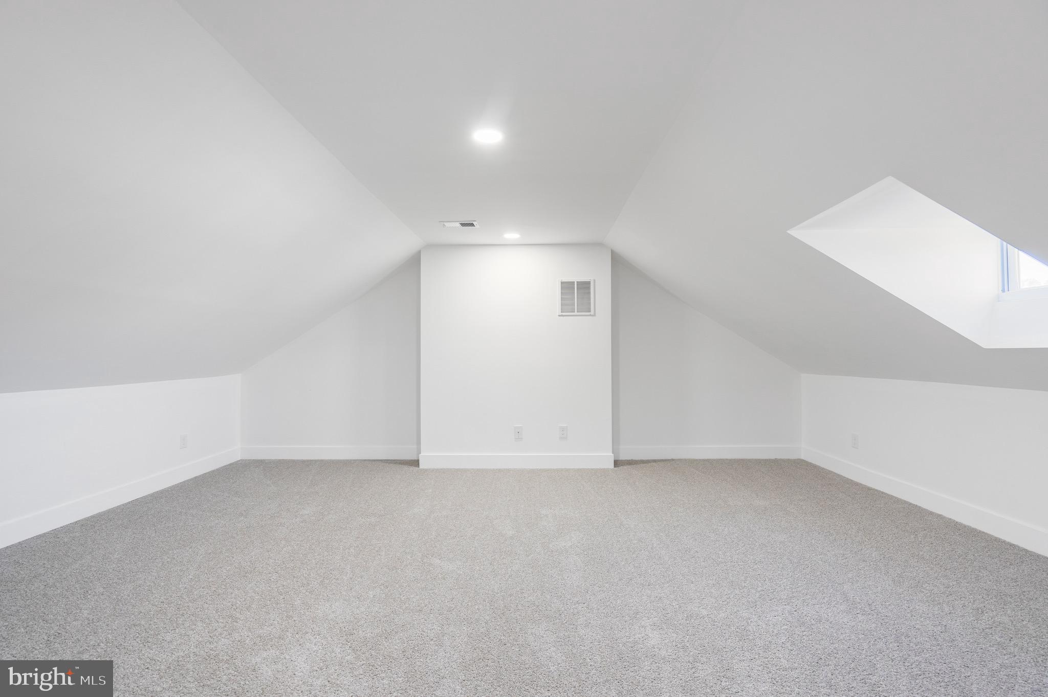 PERRING LOCH - Residential