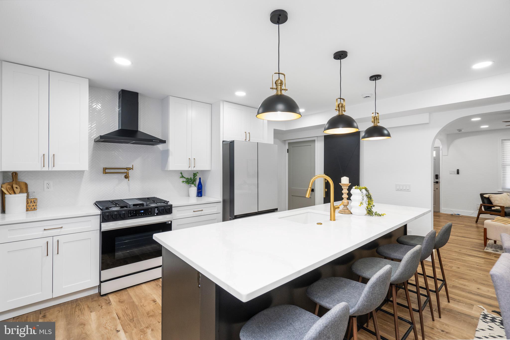 PERRING LOCH - Residential