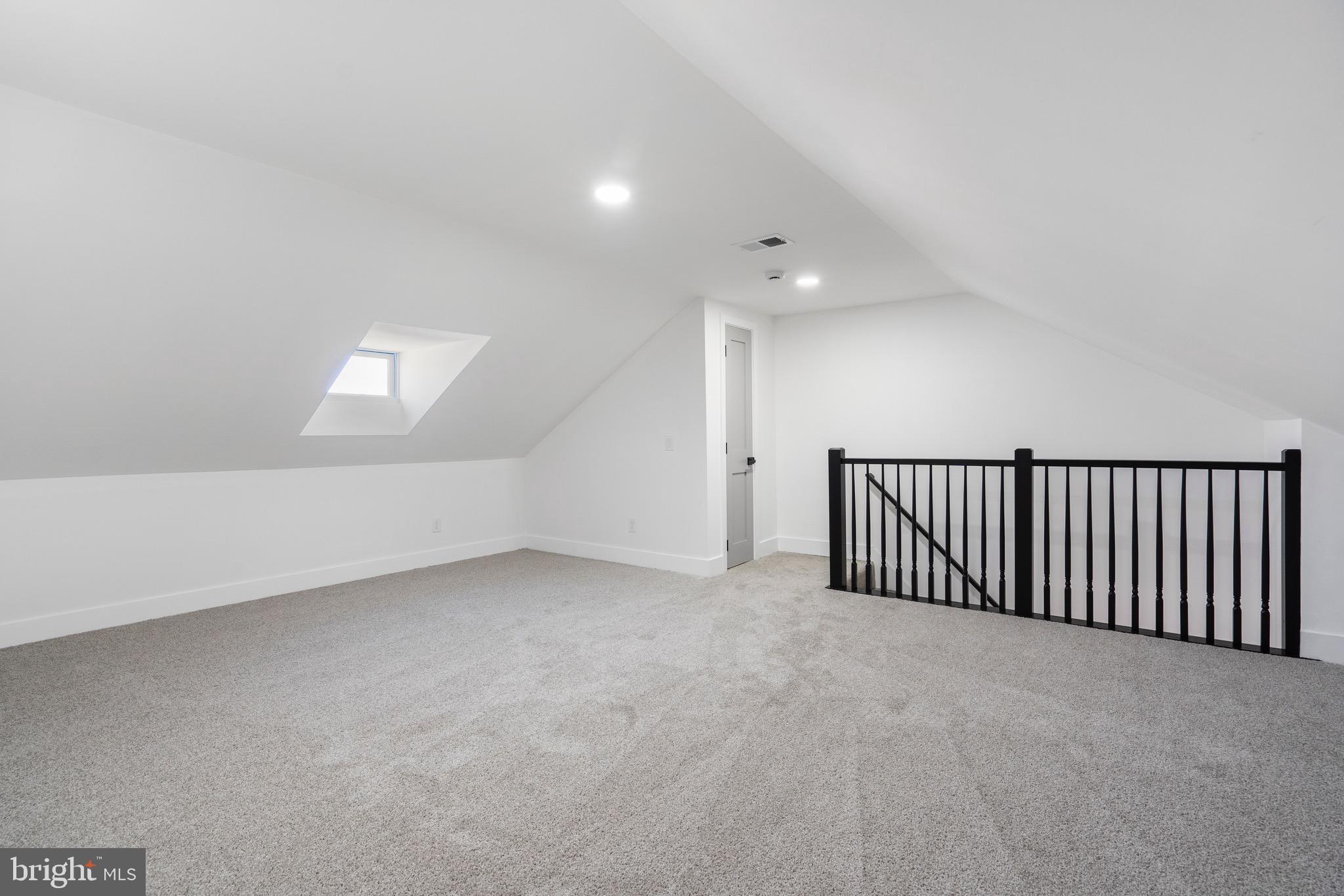 PERRING LOCH - Residential