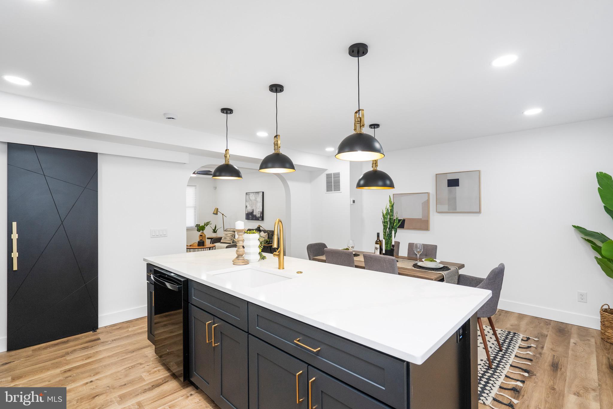 PERRING LOCH - Residential