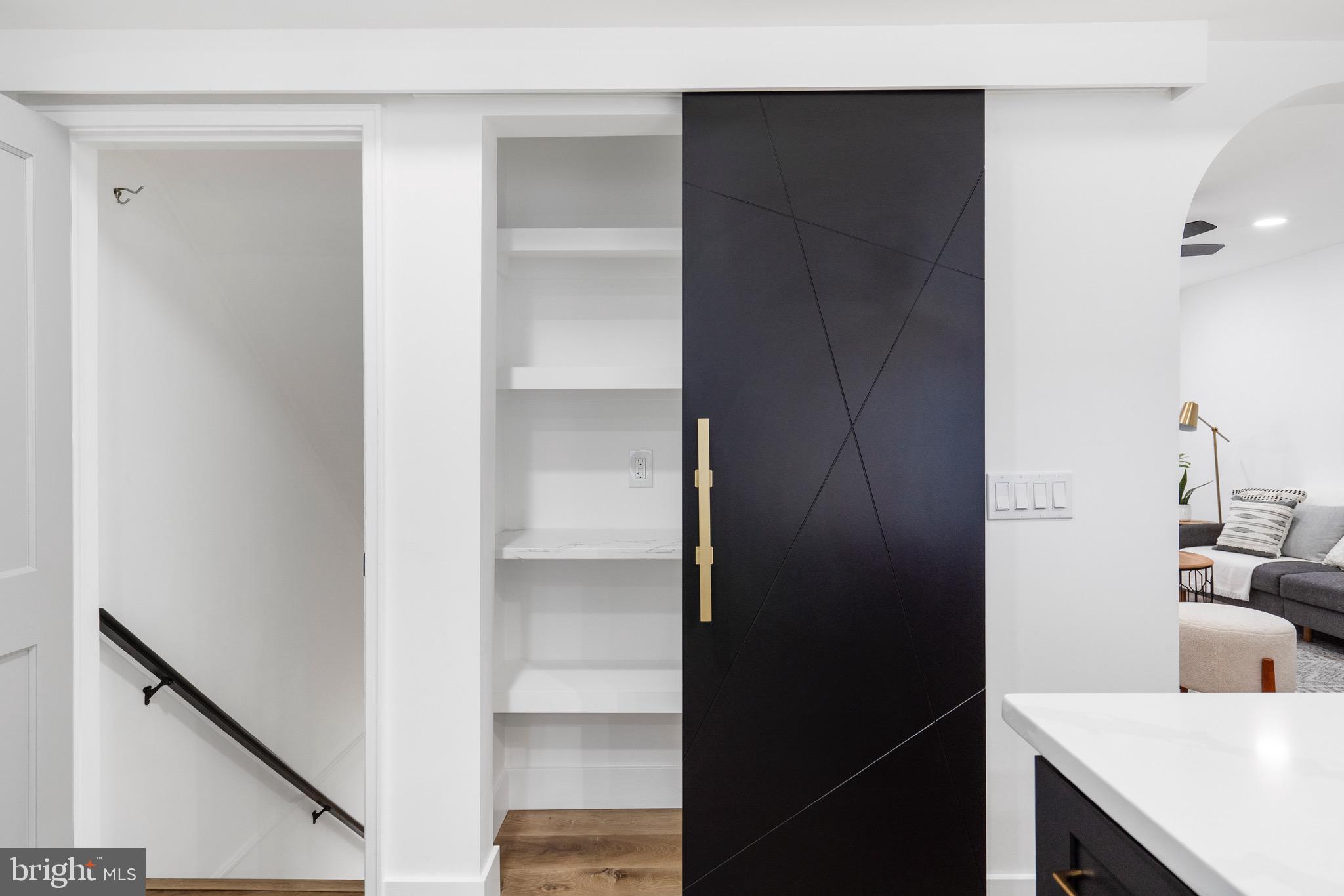 PERRING LOCH - Residential