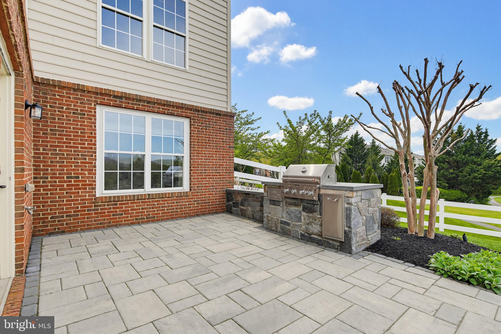 GLENBROOK - Residential