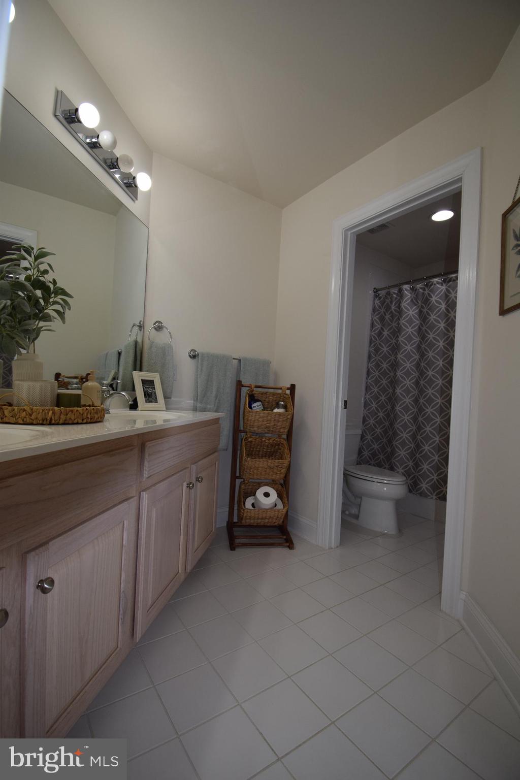 POWELLS LANDING - Residential Lease