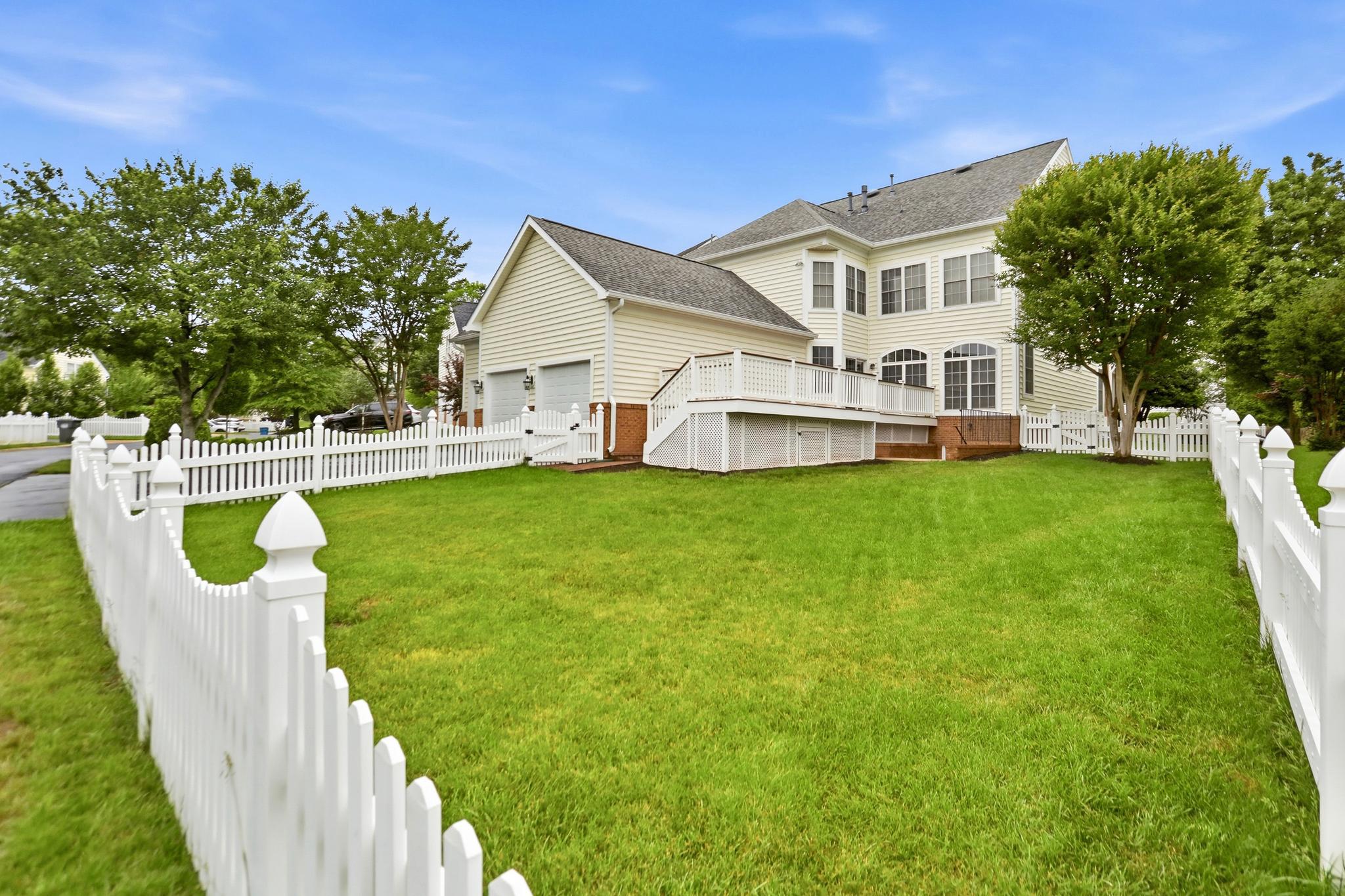 BRAMBLETON LANDBAY - Residential