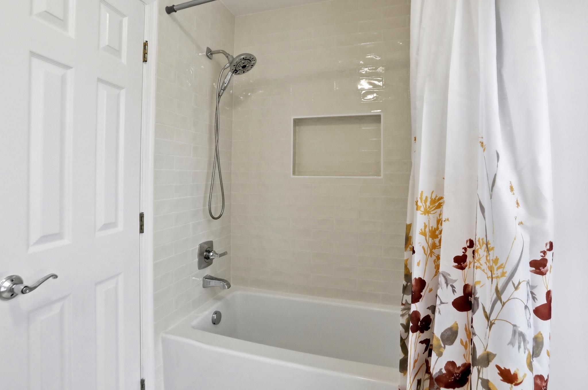 BRAMBLETON LANDBAY - Residential