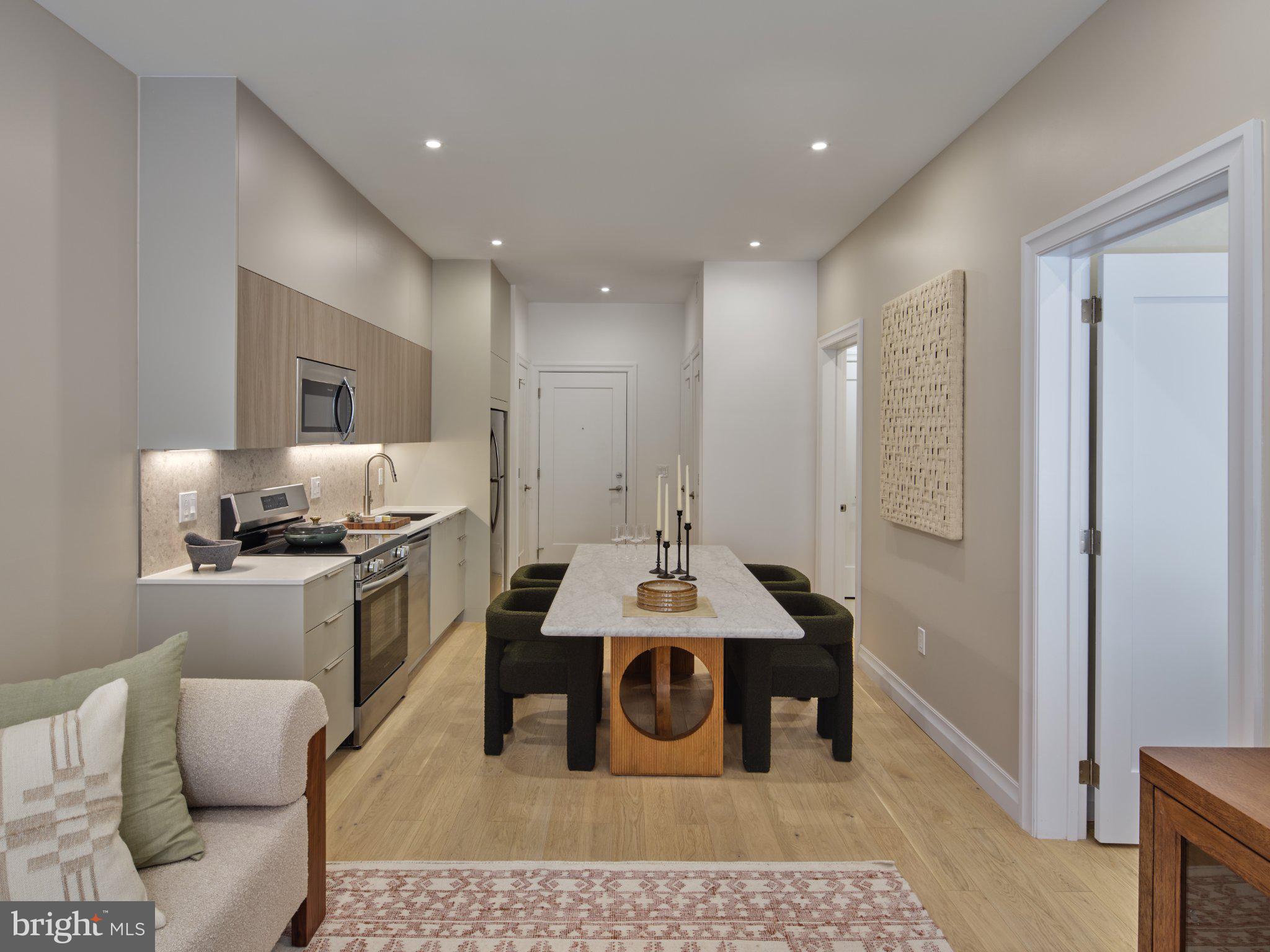 815 - 17 N POPLAR STREET 00 1 BR R