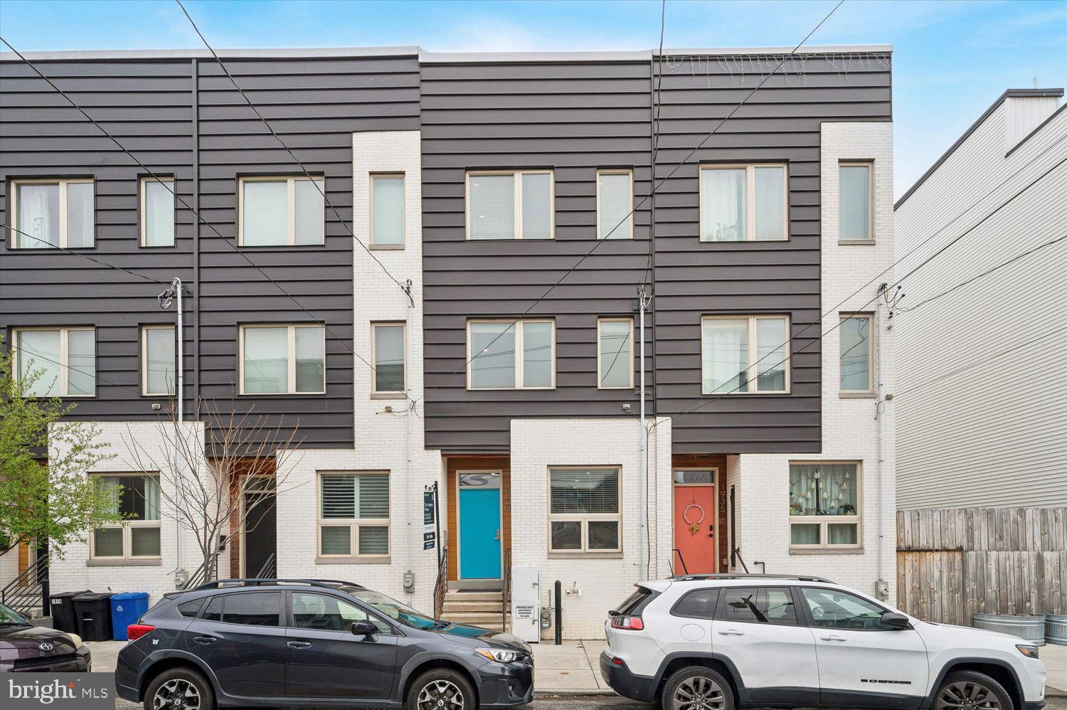 EAST KENSINGTON - Residential