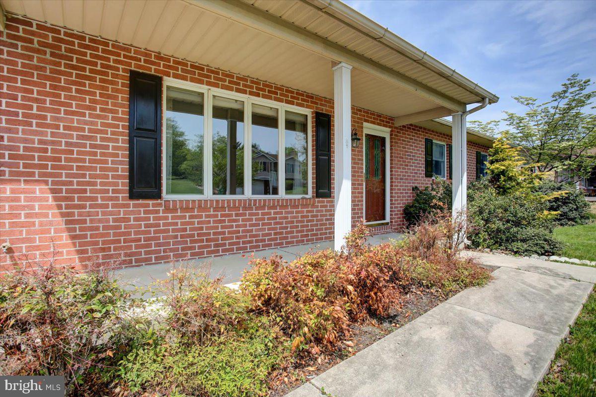 LAURICH - Residential