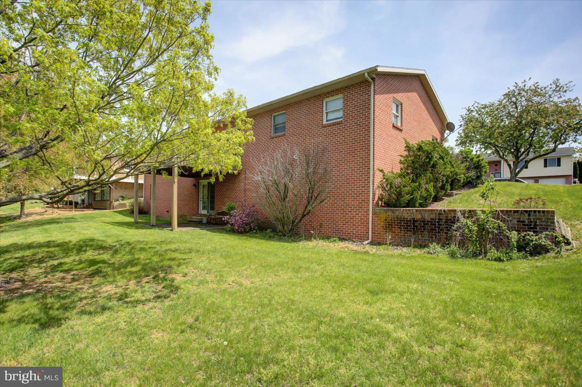 LAURICH - Residential