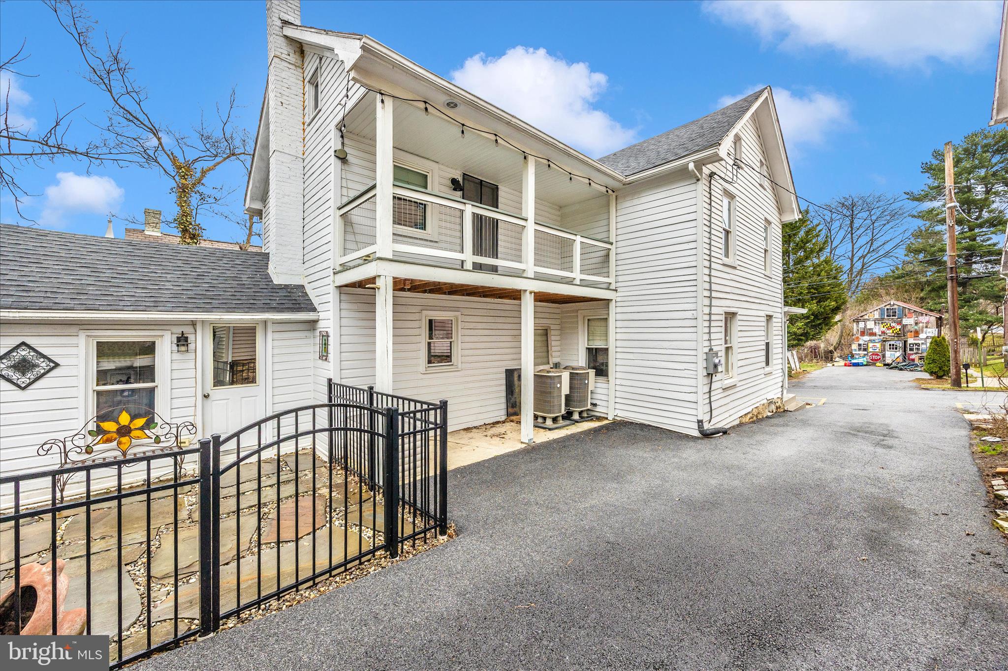 DOWNTOWN - Residential