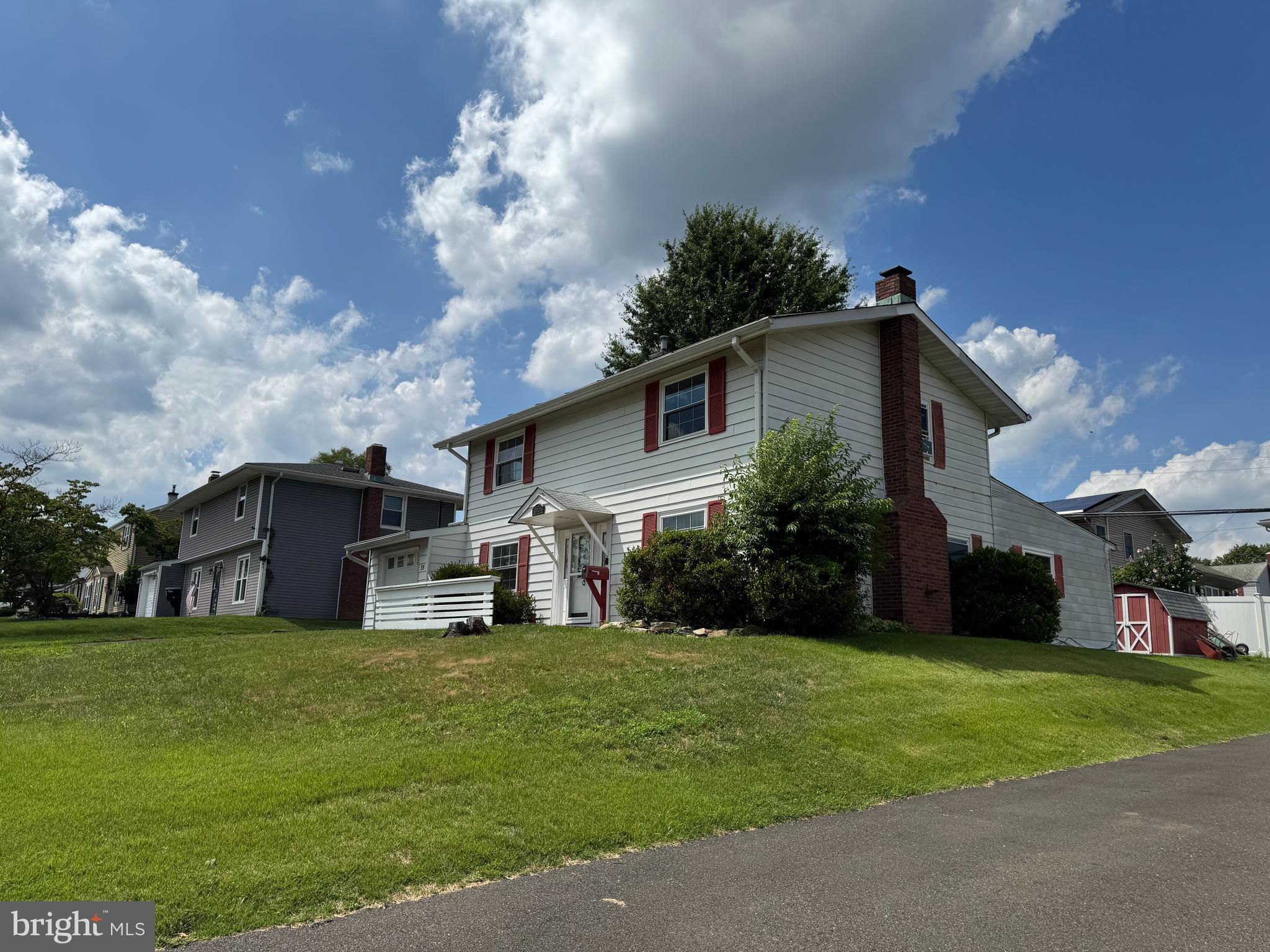 55 TWEED ROAD