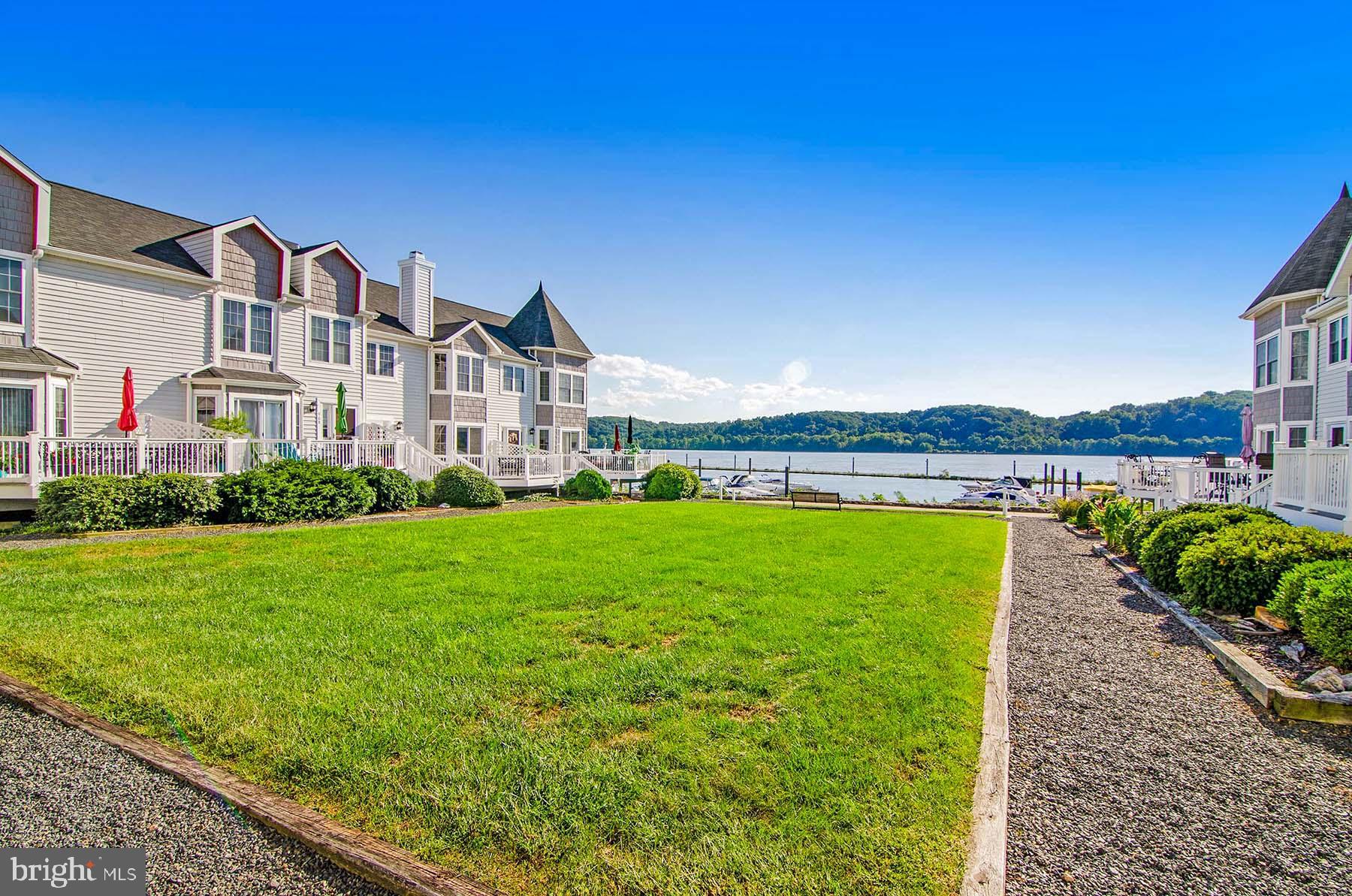 TOMES LANDING - Residential