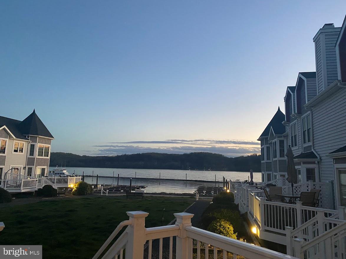 TOMES LANDING - Residential