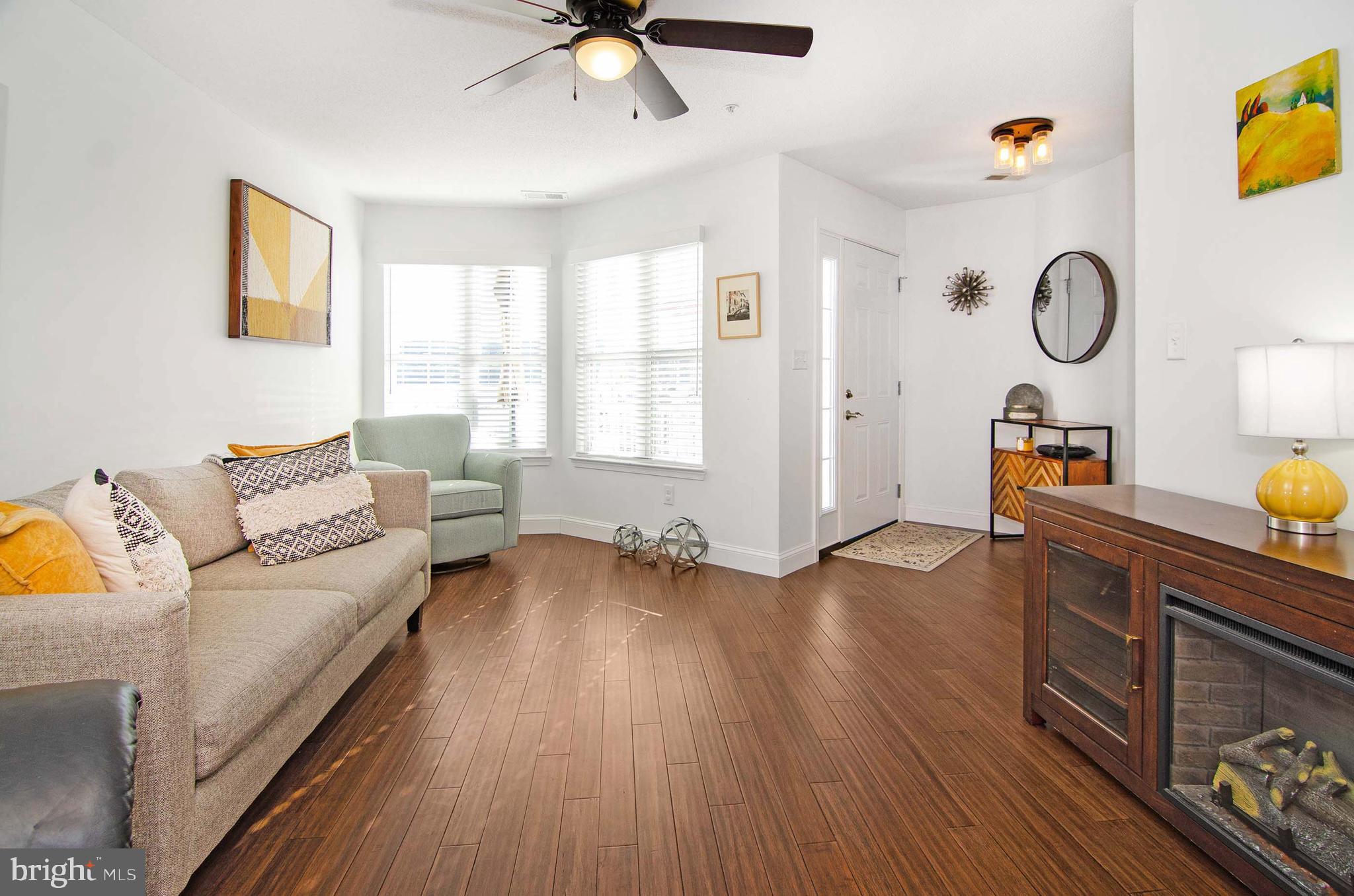 TOMES LANDING - Residential