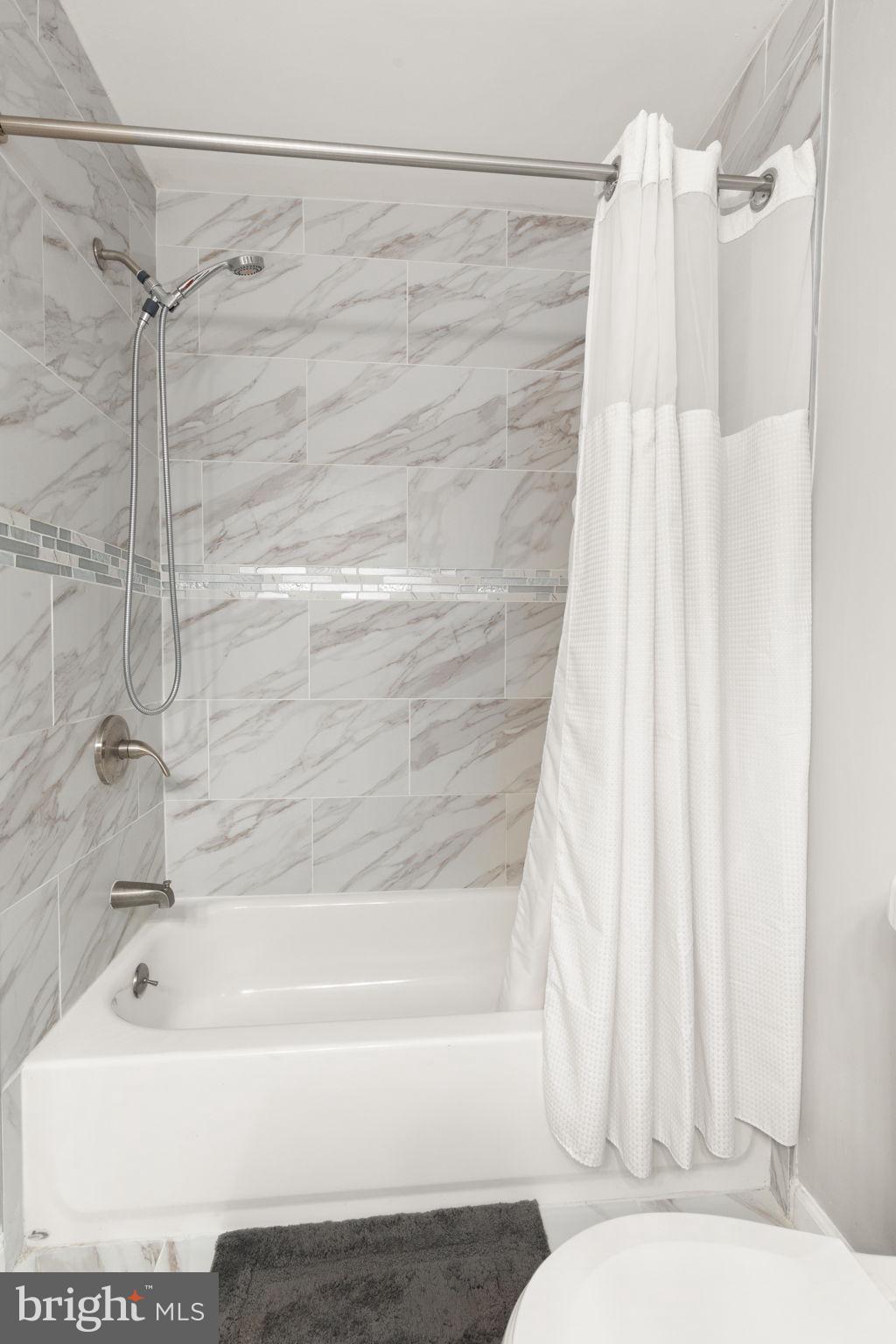 QUAIL CREEK - Residential