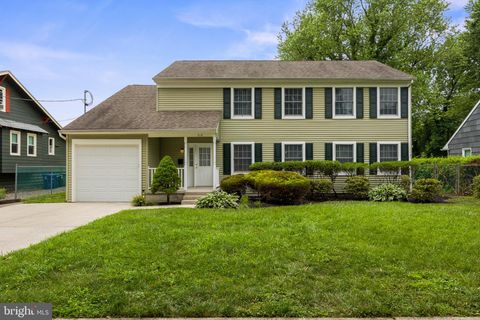 Homes For Sale - 310 S Washington Avenue<br/> MOORESTOWN, NJ 08057