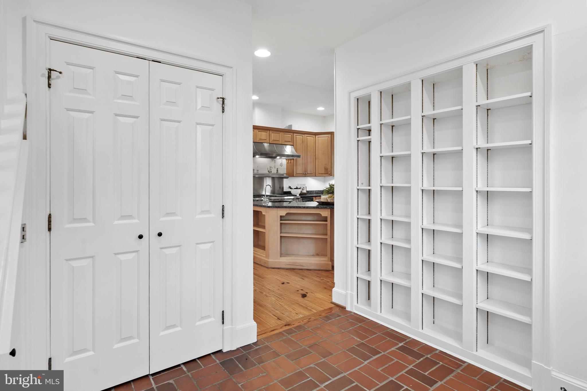 JEFFERSON PARK - Residential