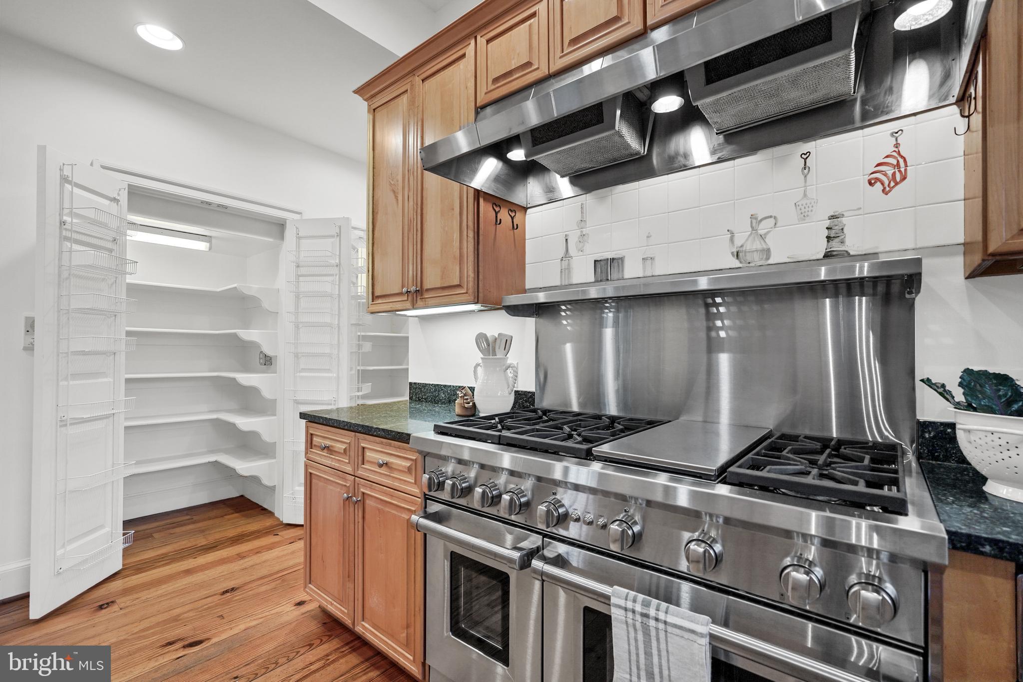 JEFFERSON PARK - Residential