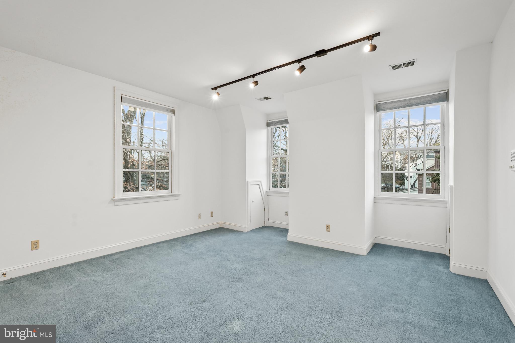 JEFFERSON PARK - Residential