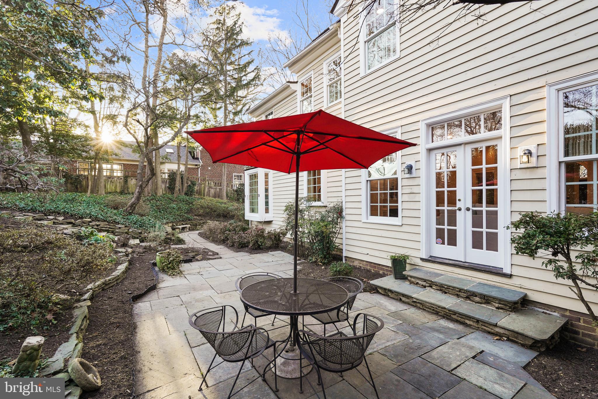 JEFFERSON PARK - Residential