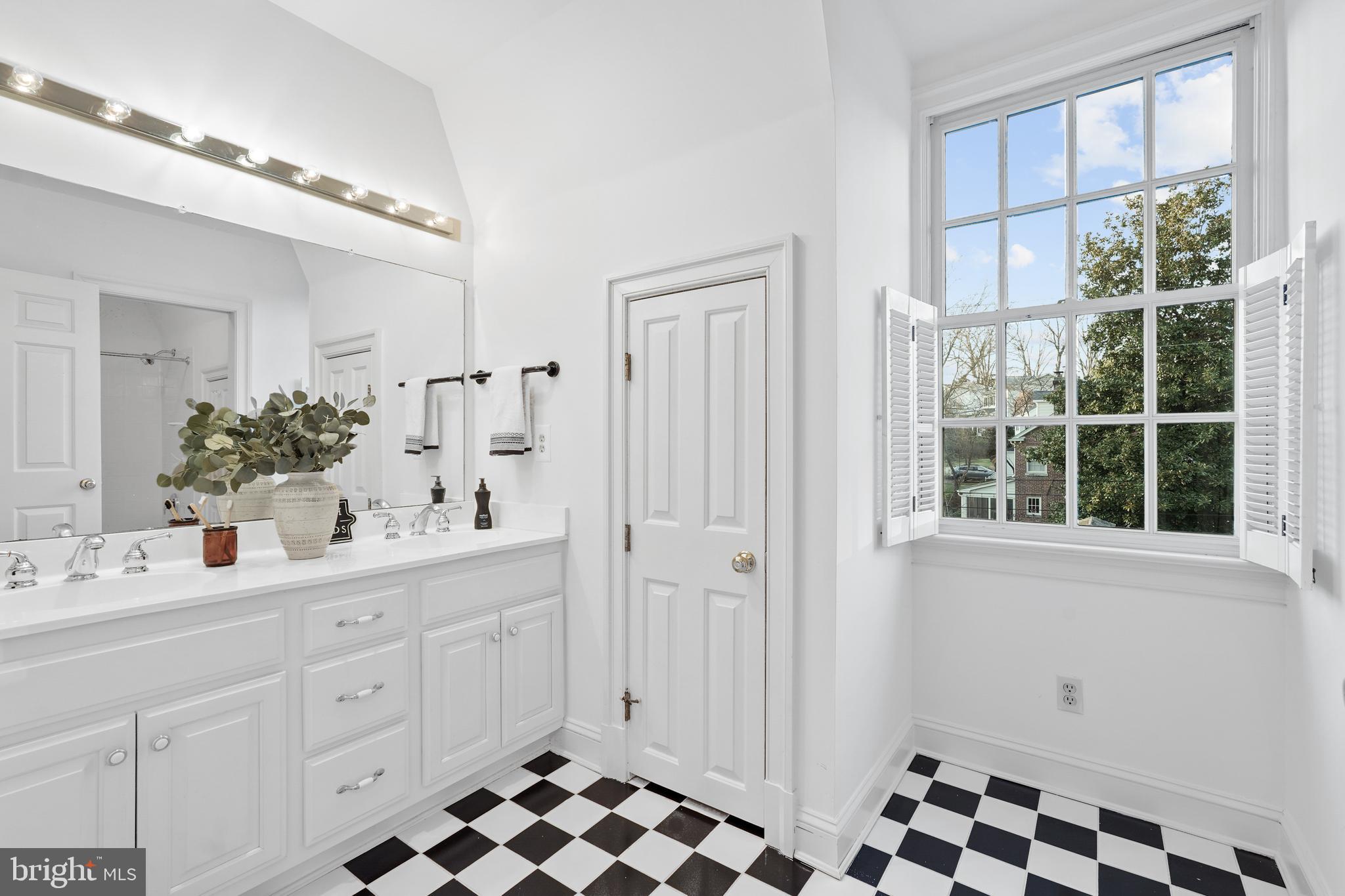 JEFFERSON PARK - Residential