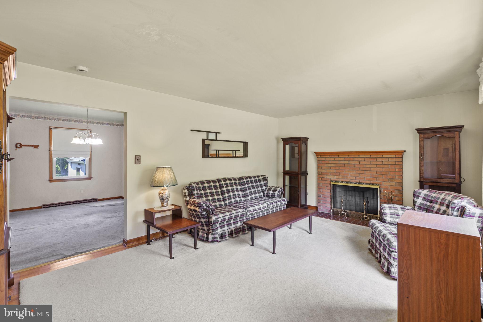 SUN VALLEY ESTATES - Residential