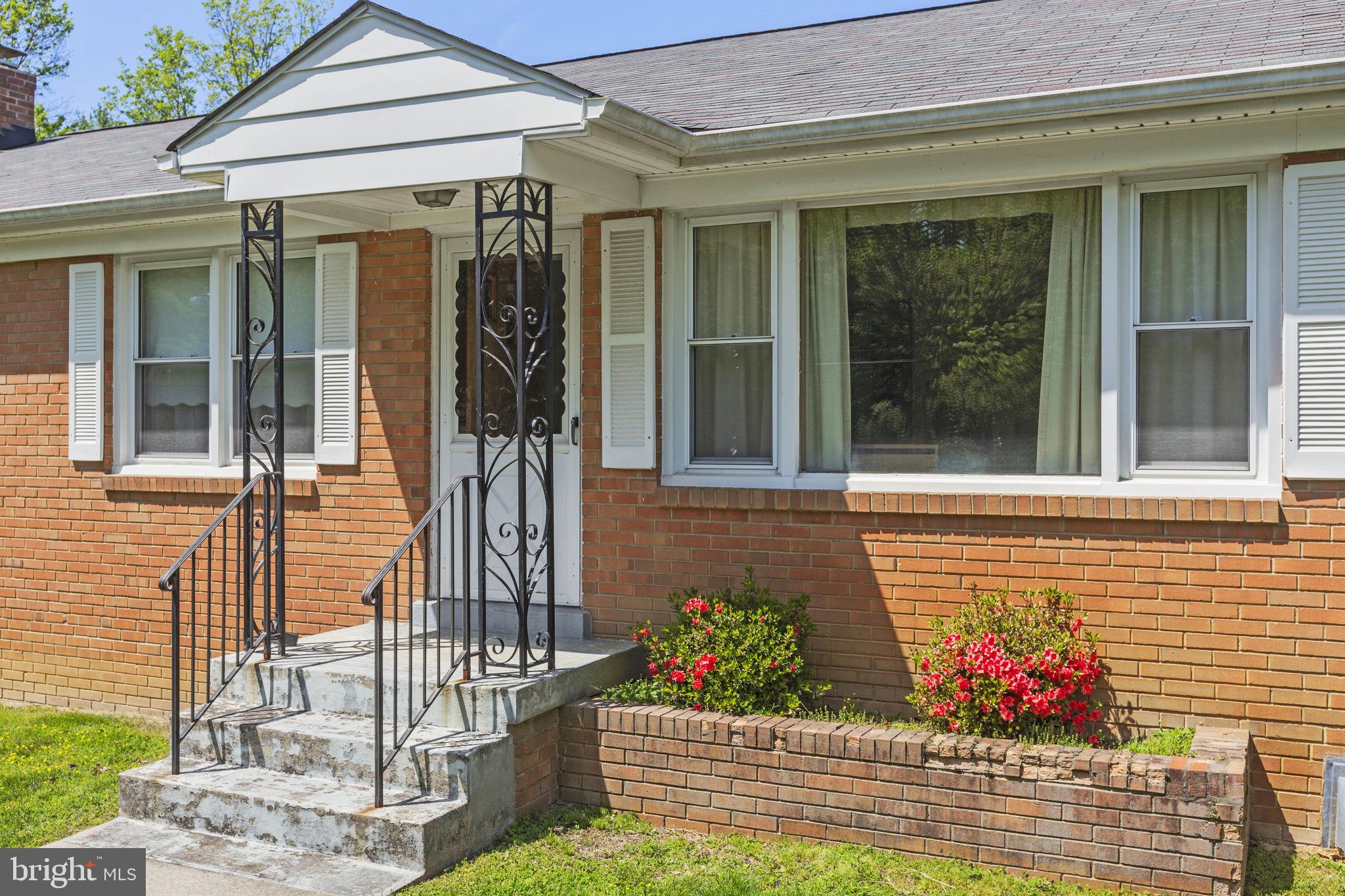 SUN VALLEY ESTATES - Residential