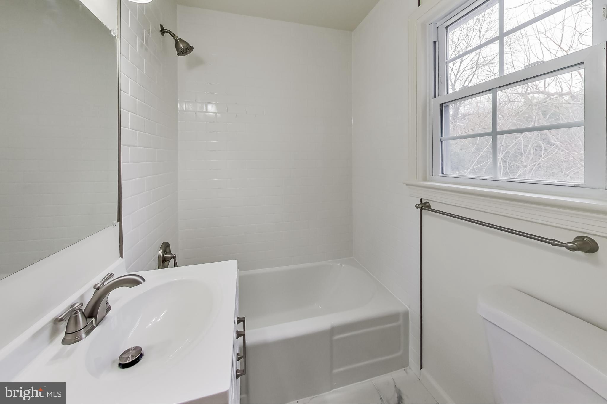 WOODSIDE FOREST - Residential Lease