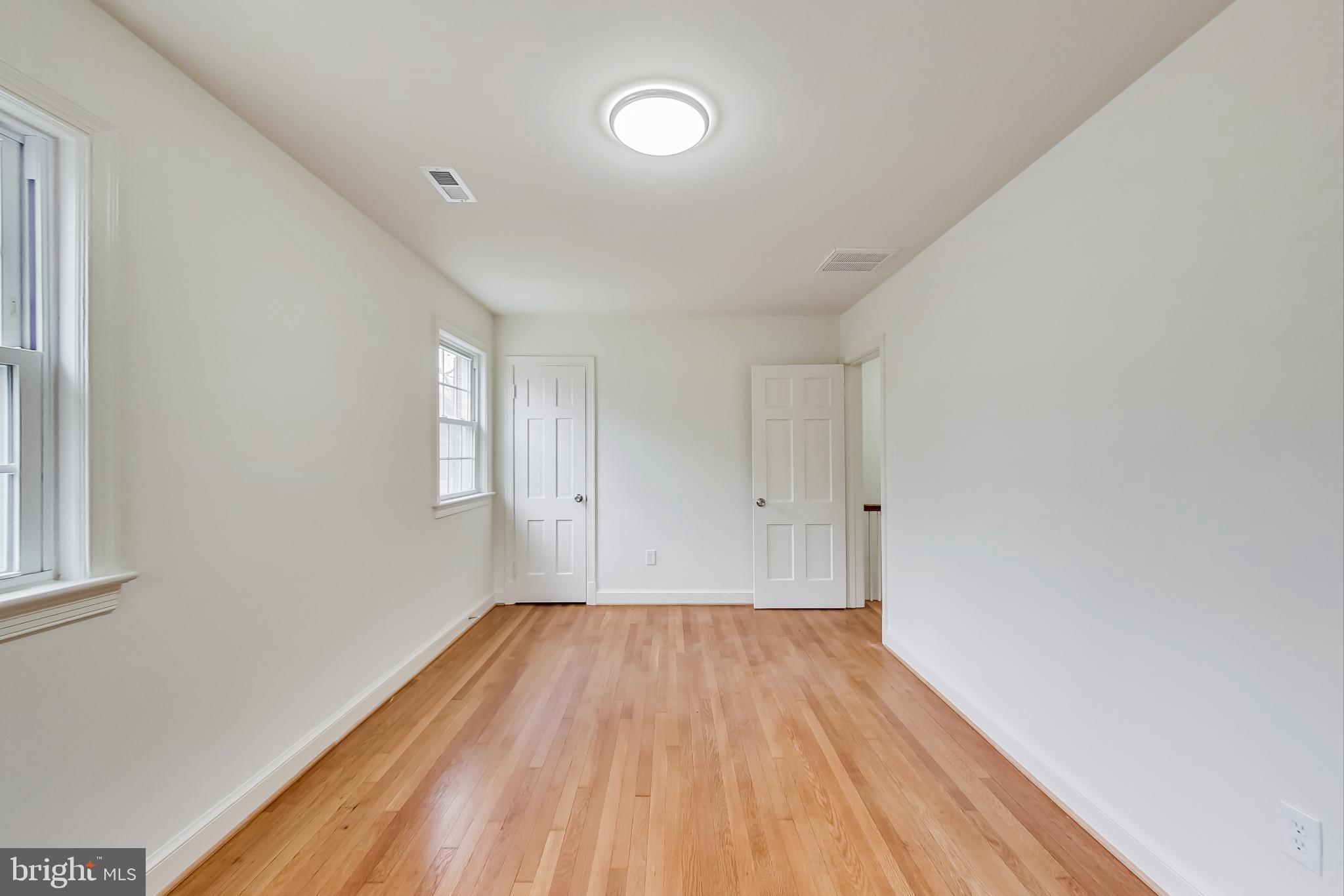 WOODSIDE FOREST - Residential Lease