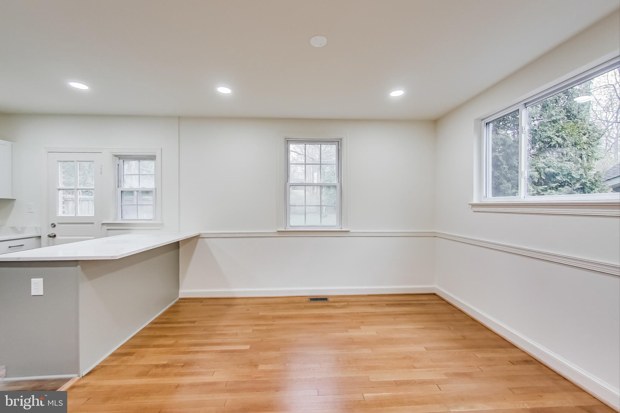 WOODSIDE FOREST - Residential Lease