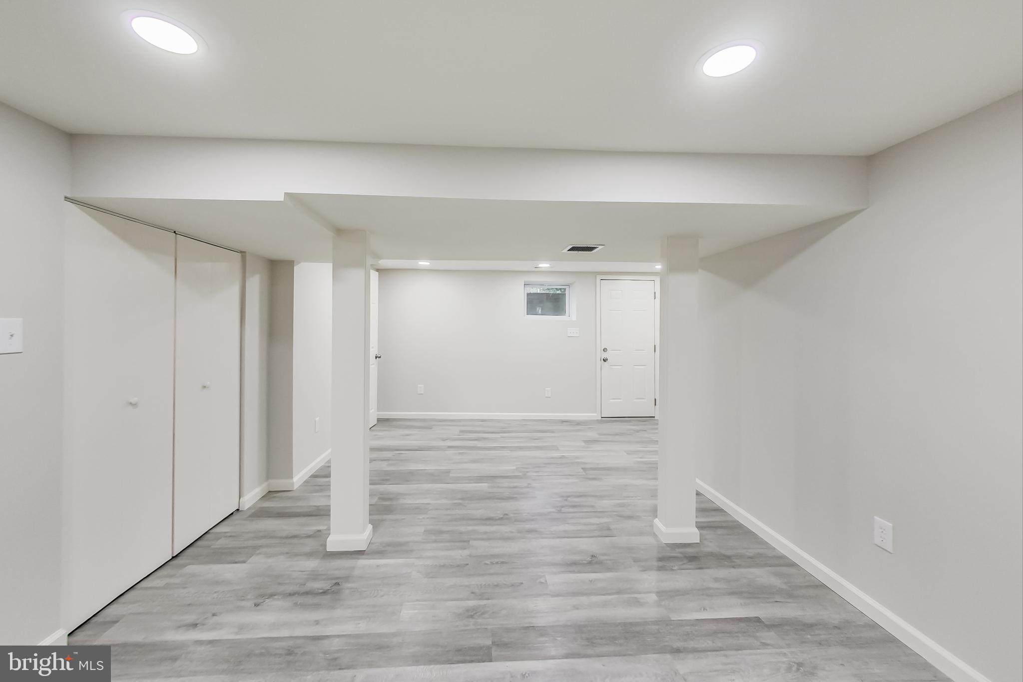 WOODSIDE FOREST - Residential Lease