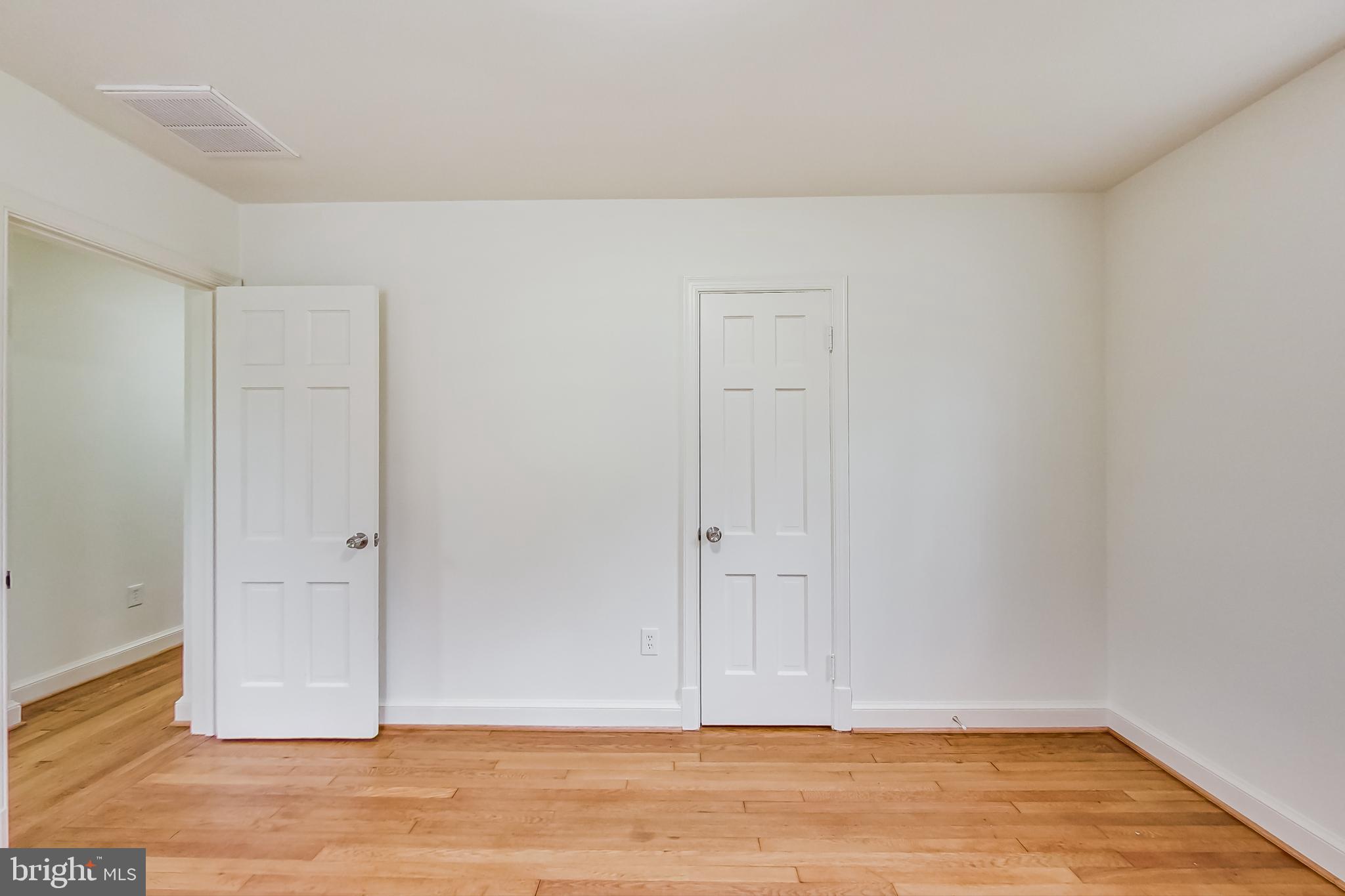 WOODSIDE FOREST - Residential Lease